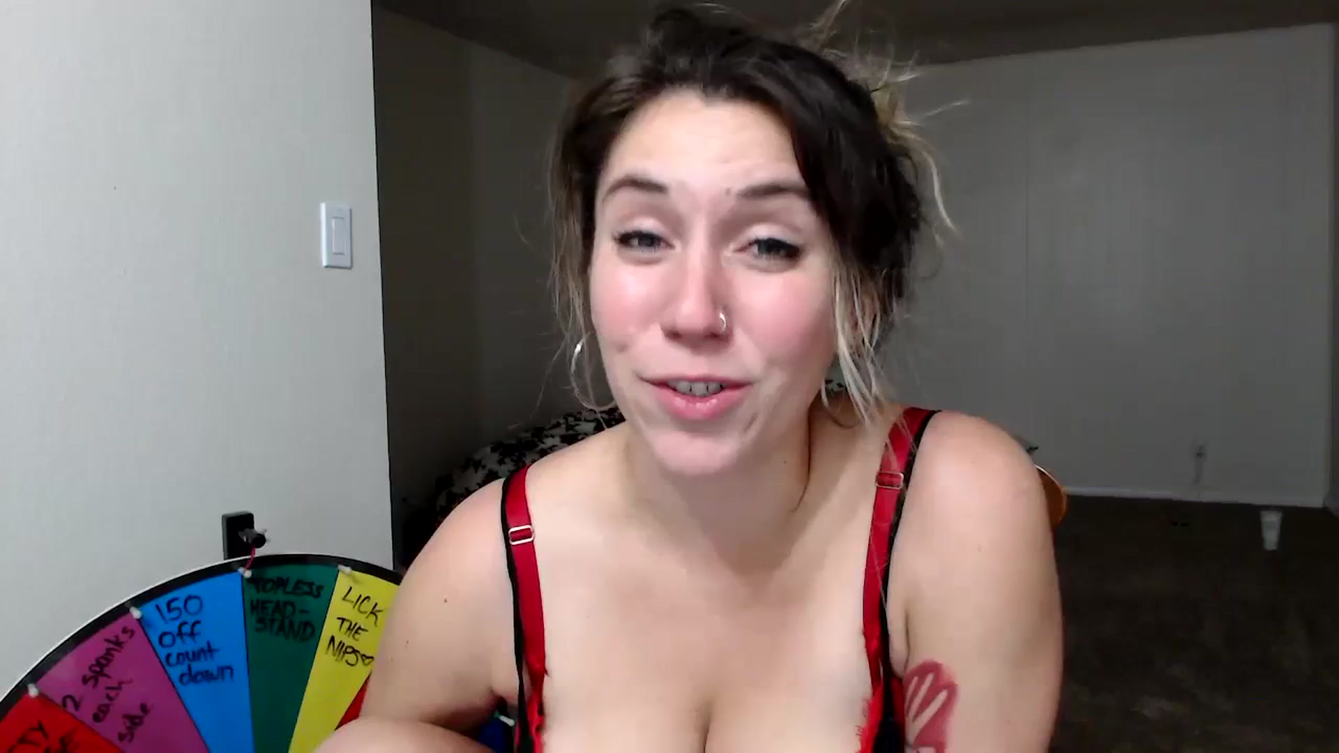 Gallery image thumbnail from BitchinBeth's myfreecams stream on, 11/15/2023, 08:57 image 1 of 20