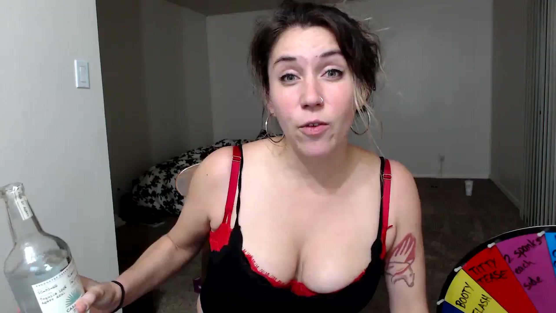 Gallery image thumbnail from BitchinBeth's myfreecams stream on, 11/15/2023, 08:57 image 8 of 20