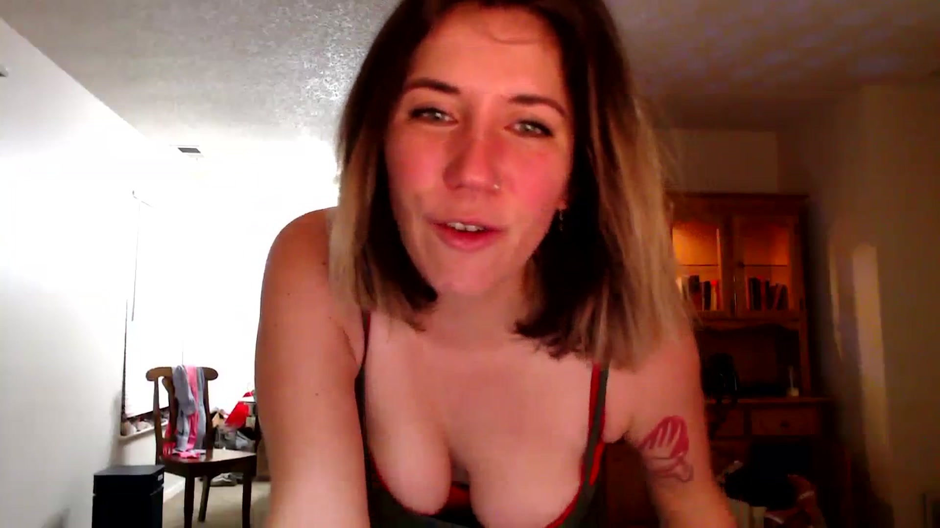Gallery image thumbnail from BitchinBeth's myfreecams stream on, 01/03/2024, 15:29 image 2 of 20