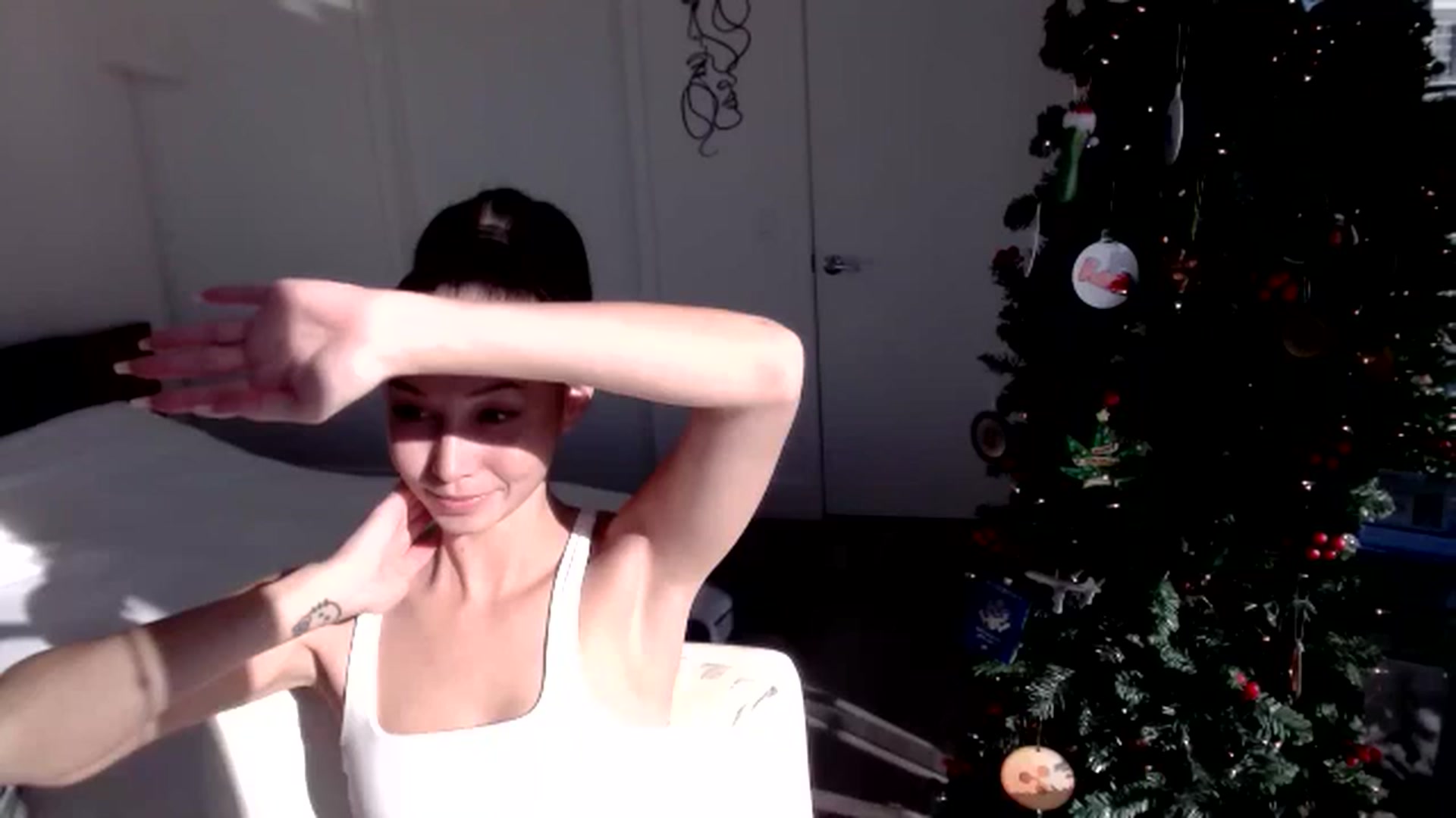 Gallery image thumbnail from BitcoinB00M's myfreecams stream on, 11/21/2024, 22:46 image 19 of 20