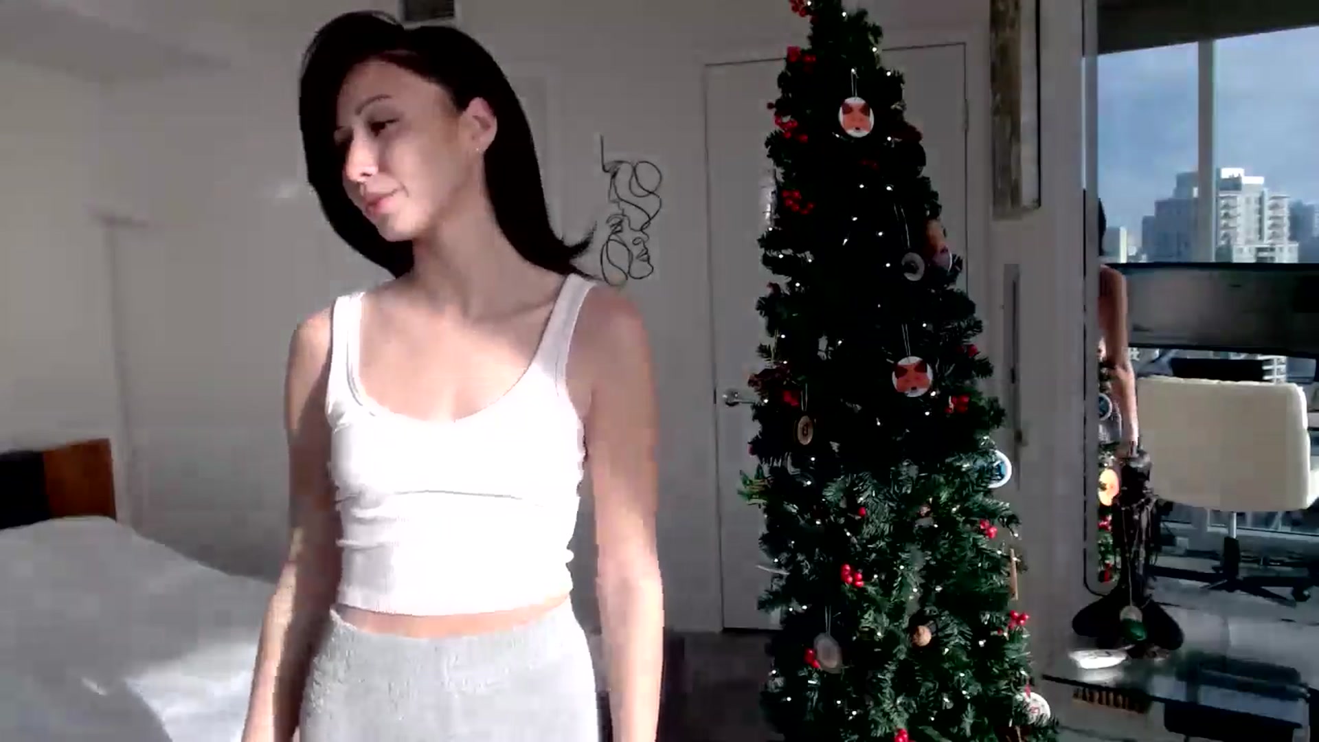 Gallery image thumbnail from BitcoinB00M's myfreecams stream on, 12/13/2024, 23:01 image 19 of 20