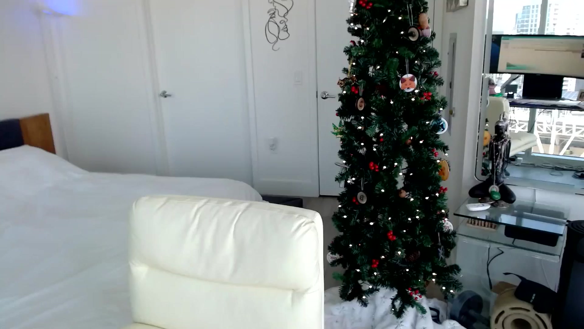 Gallery image thumbnail from BitcoinB00M's myfreecams stream on, 12/14/2024, 20:55 image 1 of 20
