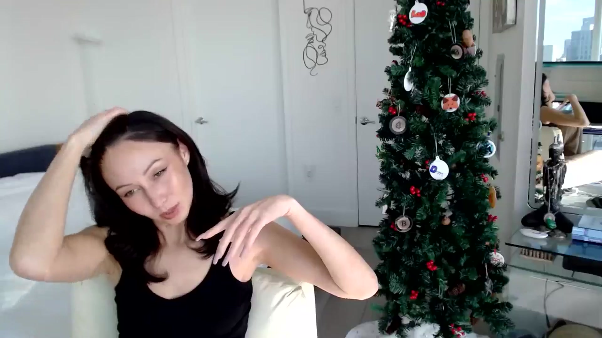 Gallery image thumbnail from BitcoinB00M's myfreecams stream on, 12/20/2024, 22:28 image 17 of 20