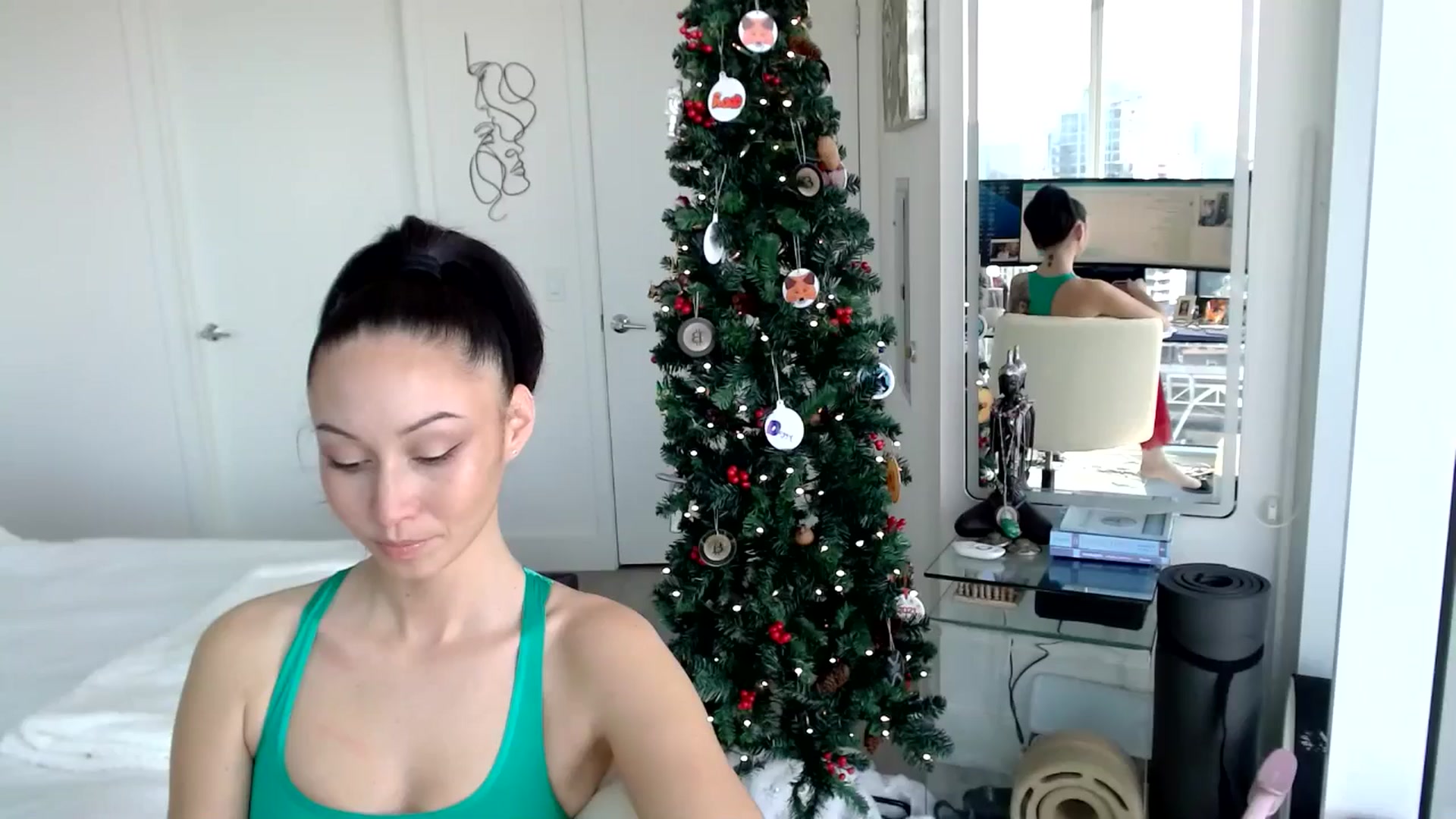 Gallery image thumbnail from BitcoinB00M's myfreecams stream on, 12/23/2024, 22:10 image 11 of 20