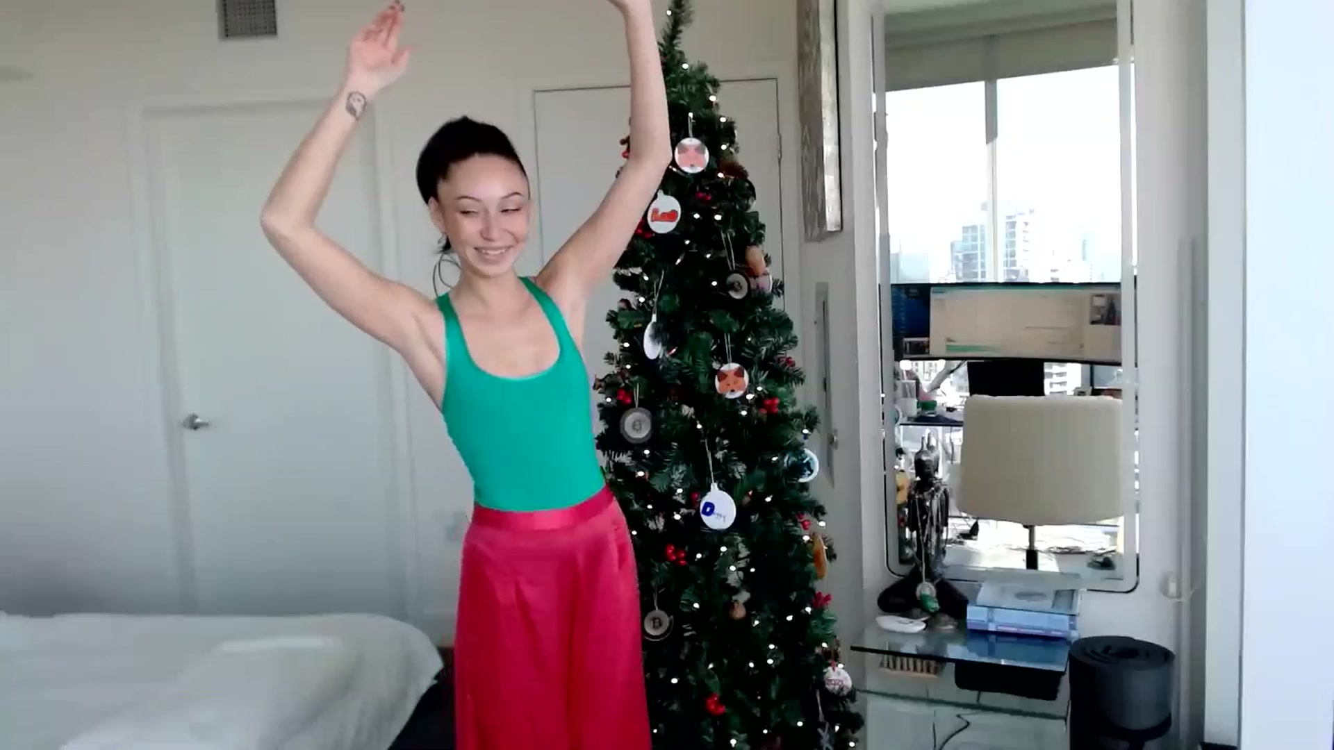 Gallery image thumbnail from BitcoinB00M's myfreecams stream on, 12/23/2024, 22:10 image 4 of 20