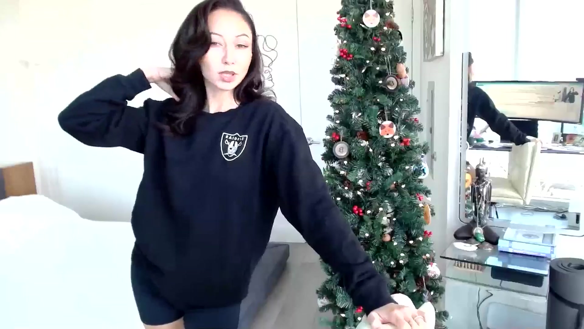 Gallery image thumbnail from BitcoinB00M's myfreecams stream on, 12/26/2024, 21:52 image 4 of 20