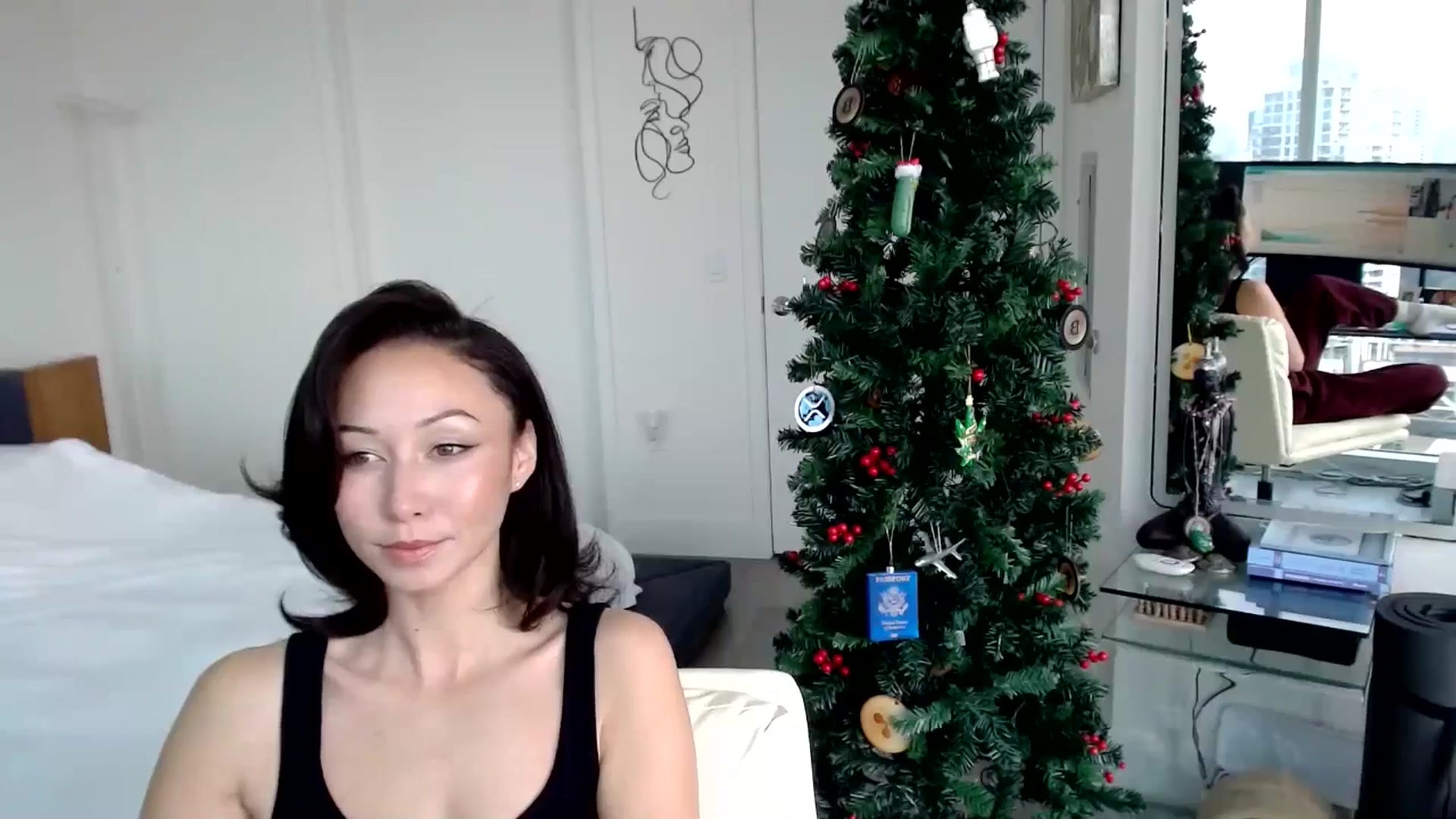 Gallery image thumbnail from BitcoinB00M's myfreecams stream on, 12/28/2024, 21:09 image 13 of 20