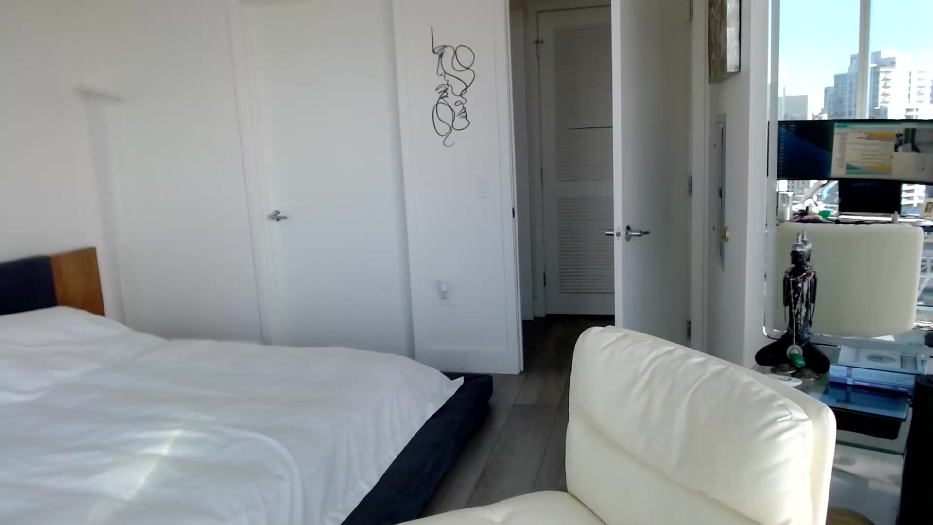 Gallery image thumbnail from BitcoinB00M's myfreecams stream on, 01/02/2025, 22:08 image 19 of 20