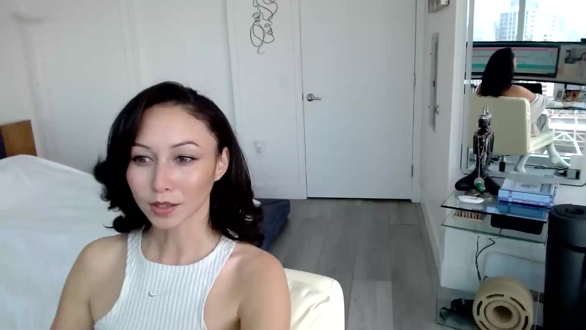 Gallery image thumbnail from BitcoinB00M's myfreecams stream on, 01/03/2025, 21:41 image 6 of 20