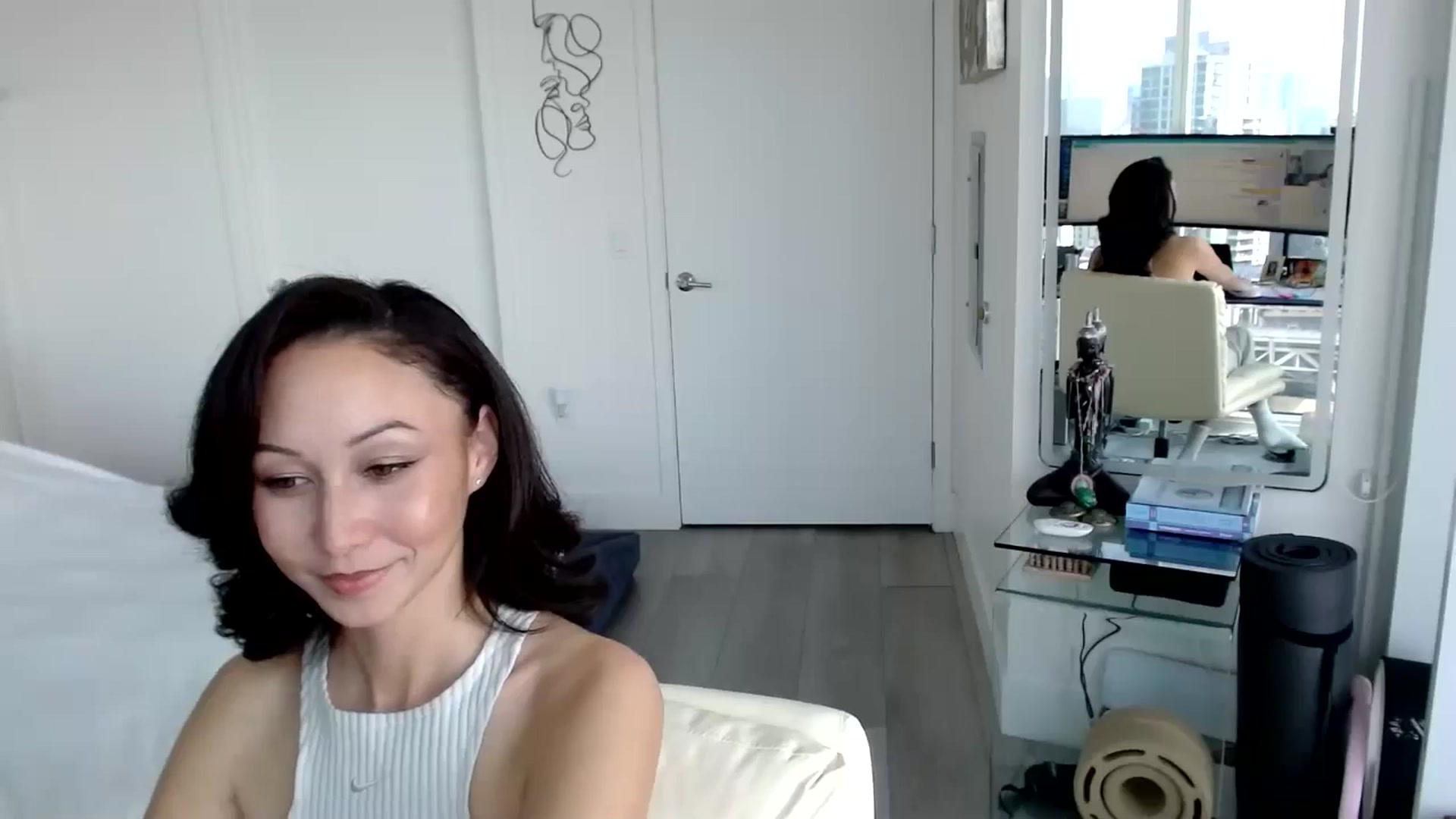 Gallery image thumbnail from BitcoinB00M's myfreecams stream on, 01/03/2025, 21:41 image 17 of 20