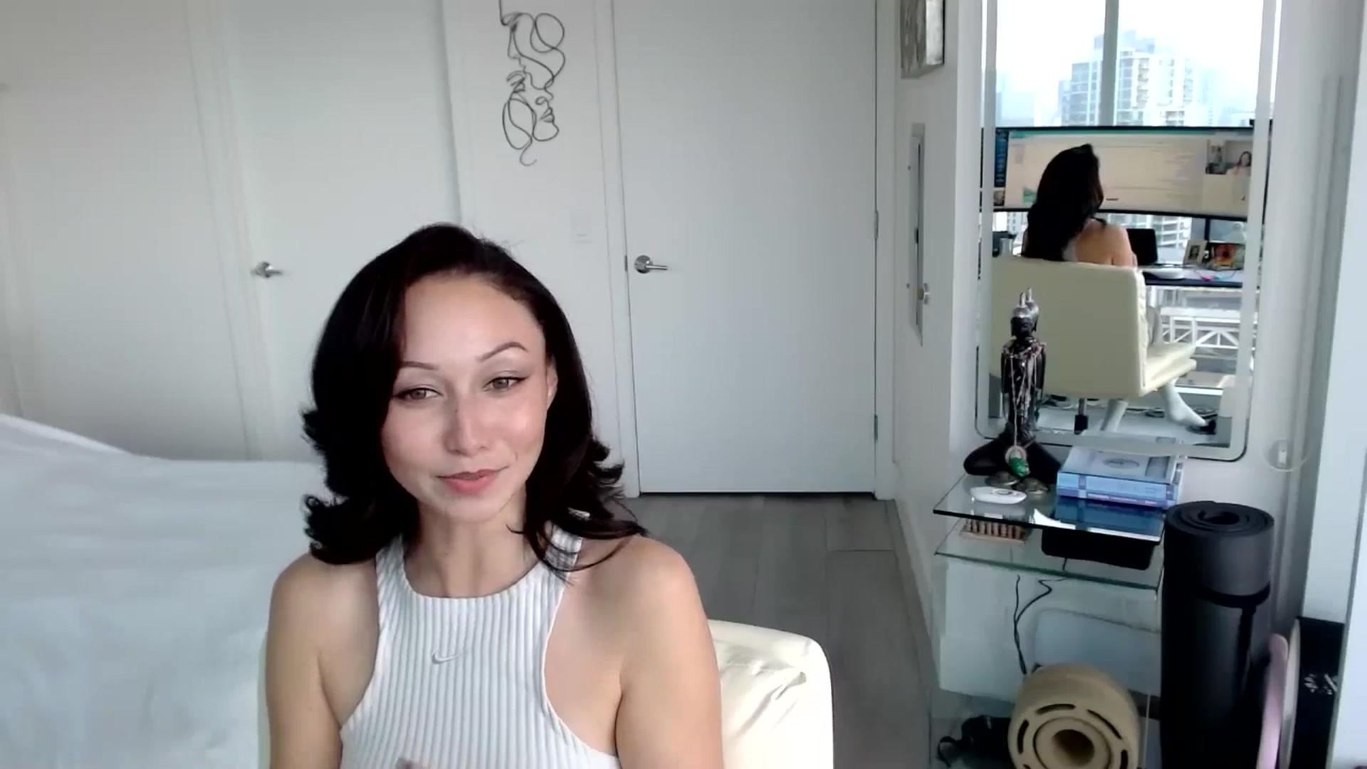 Gallery image thumbnail from BitcoinB00M's myfreecams stream on, 01/03/2025, 21:41 image 16 of 20