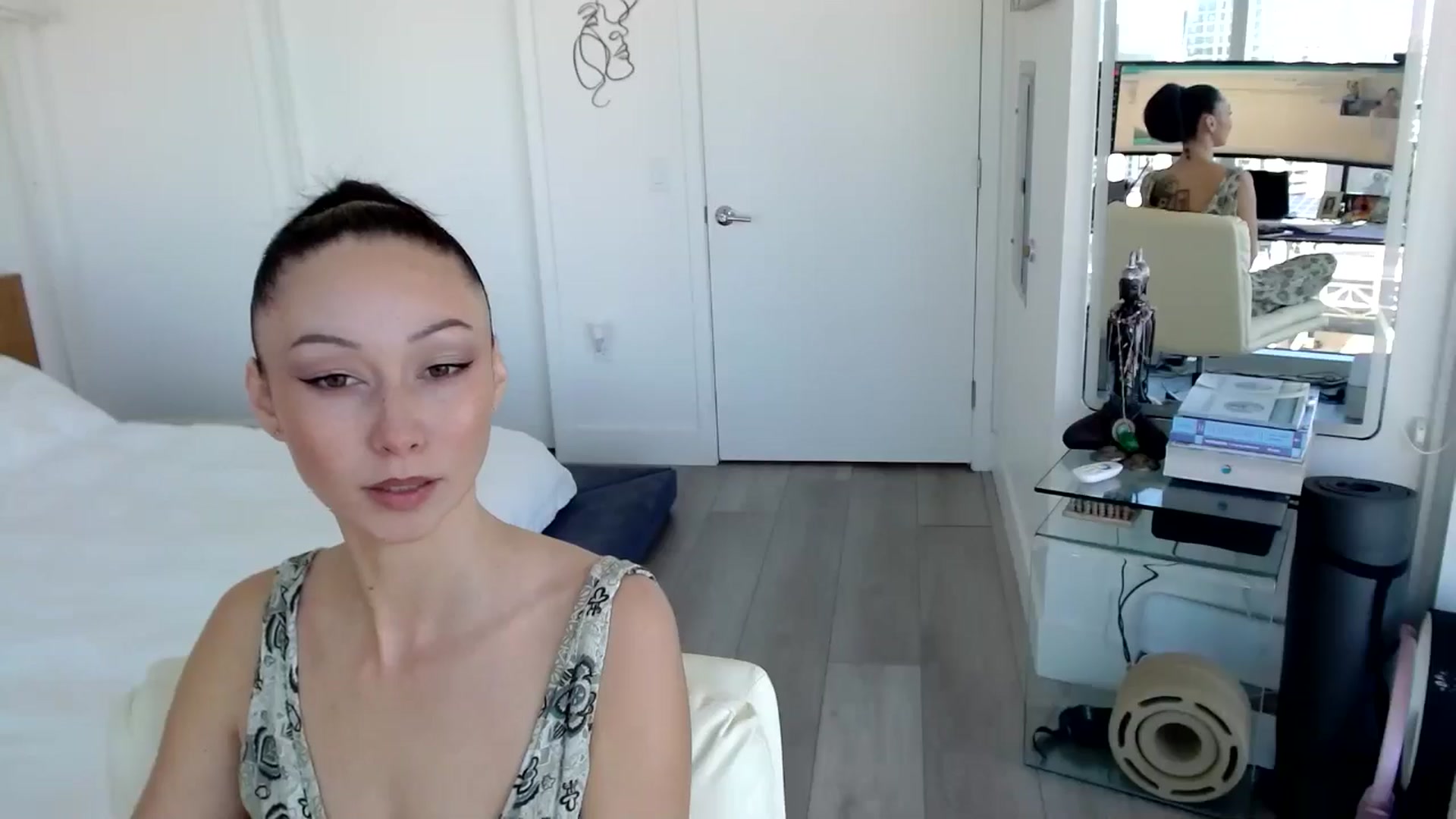 Gallery image thumbnail from BitcoinB00M's myfreecams stream on, 01/06/2025, 20:06 image 4 of 20