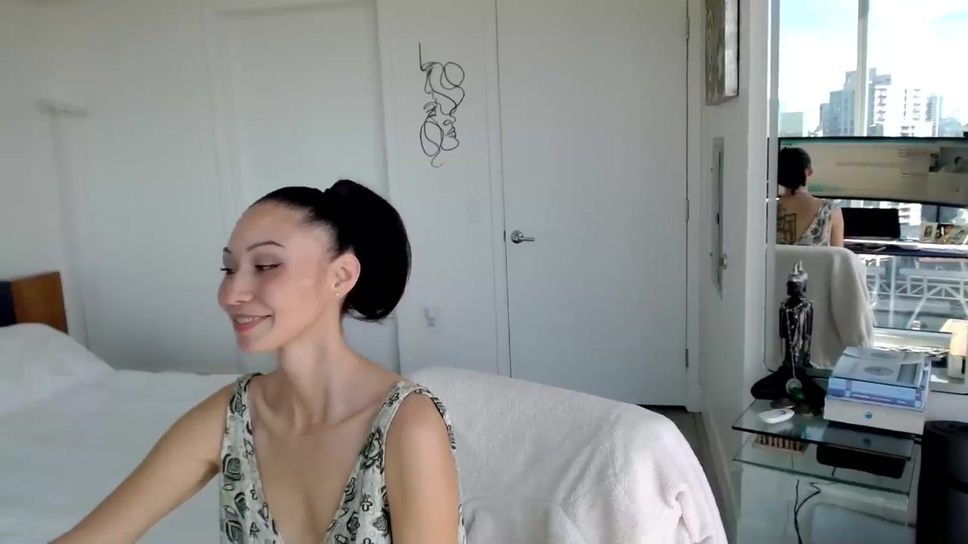 Gallery image thumbnail from BitcoinB00M's myfreecams stream on, 01/06/2025, 22:39 image 10 of 20