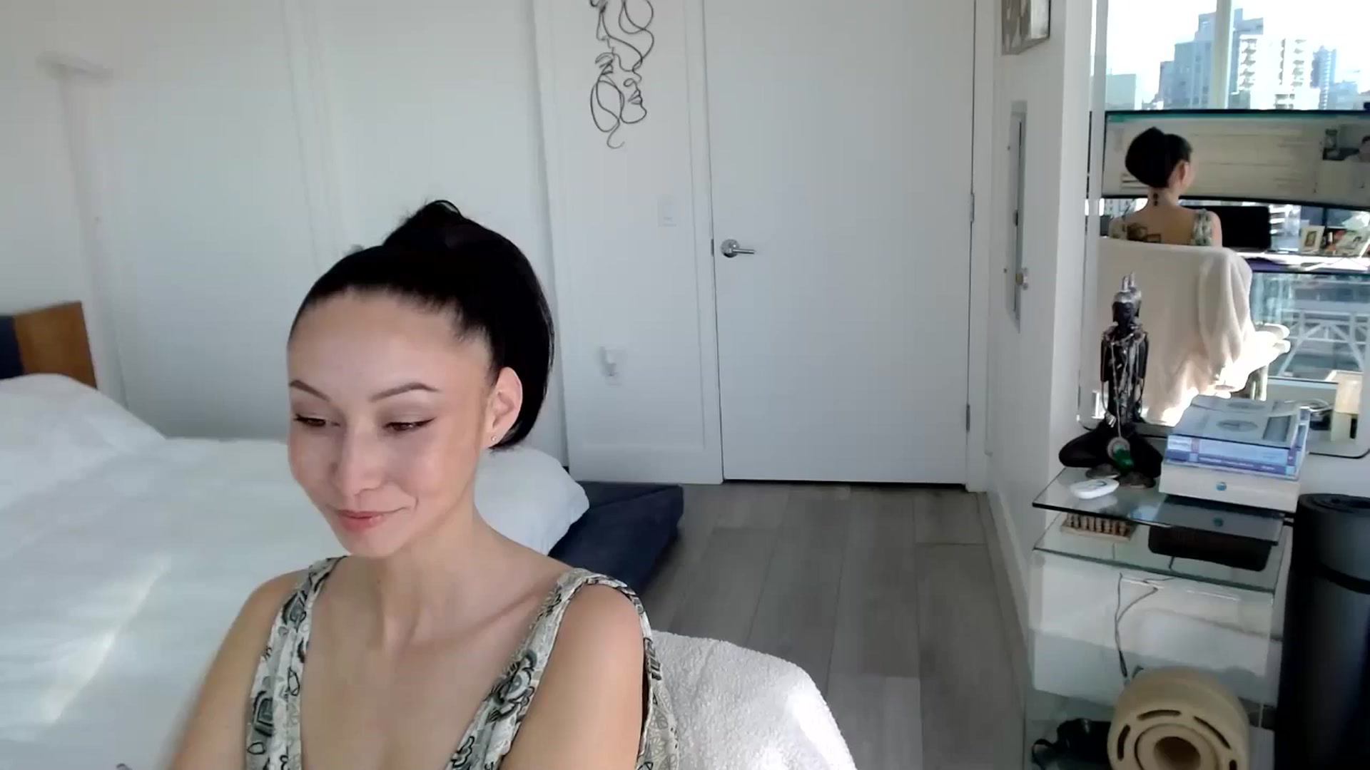 Gallery image thumbnail from BitcoinB00M's myfreecams stream on, 01/06/2025, 22:39 image 15 of 20