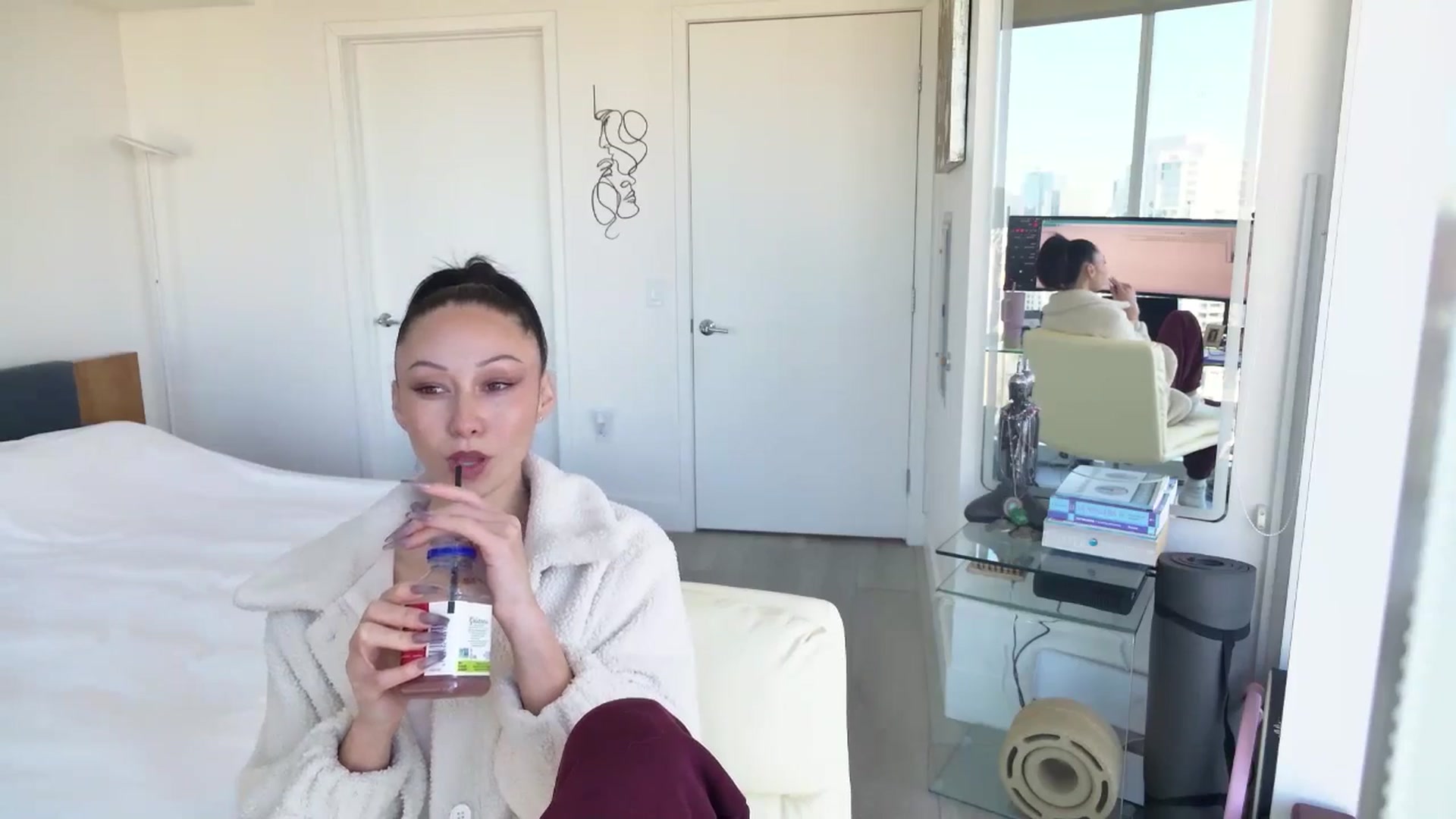 Gallery image thumbnail from BitcoinB00M's myfreecams stream on, 01/13/2025, 20:21 image 3 of 20