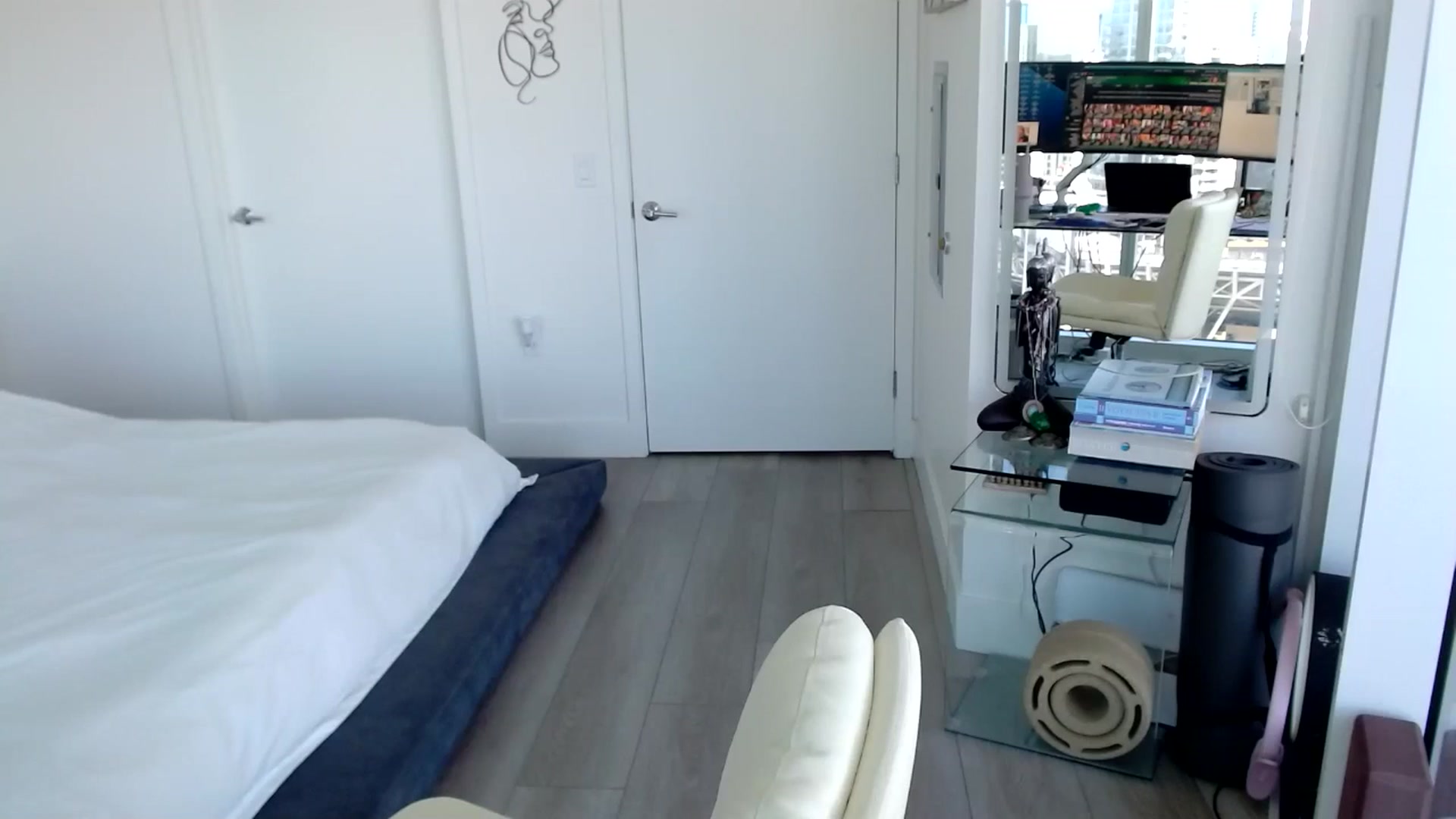 Gallery image thumbnail from BitcoinB00M's myfreecams stream on, 01/14/2025, 21:22 image 20 of 20
