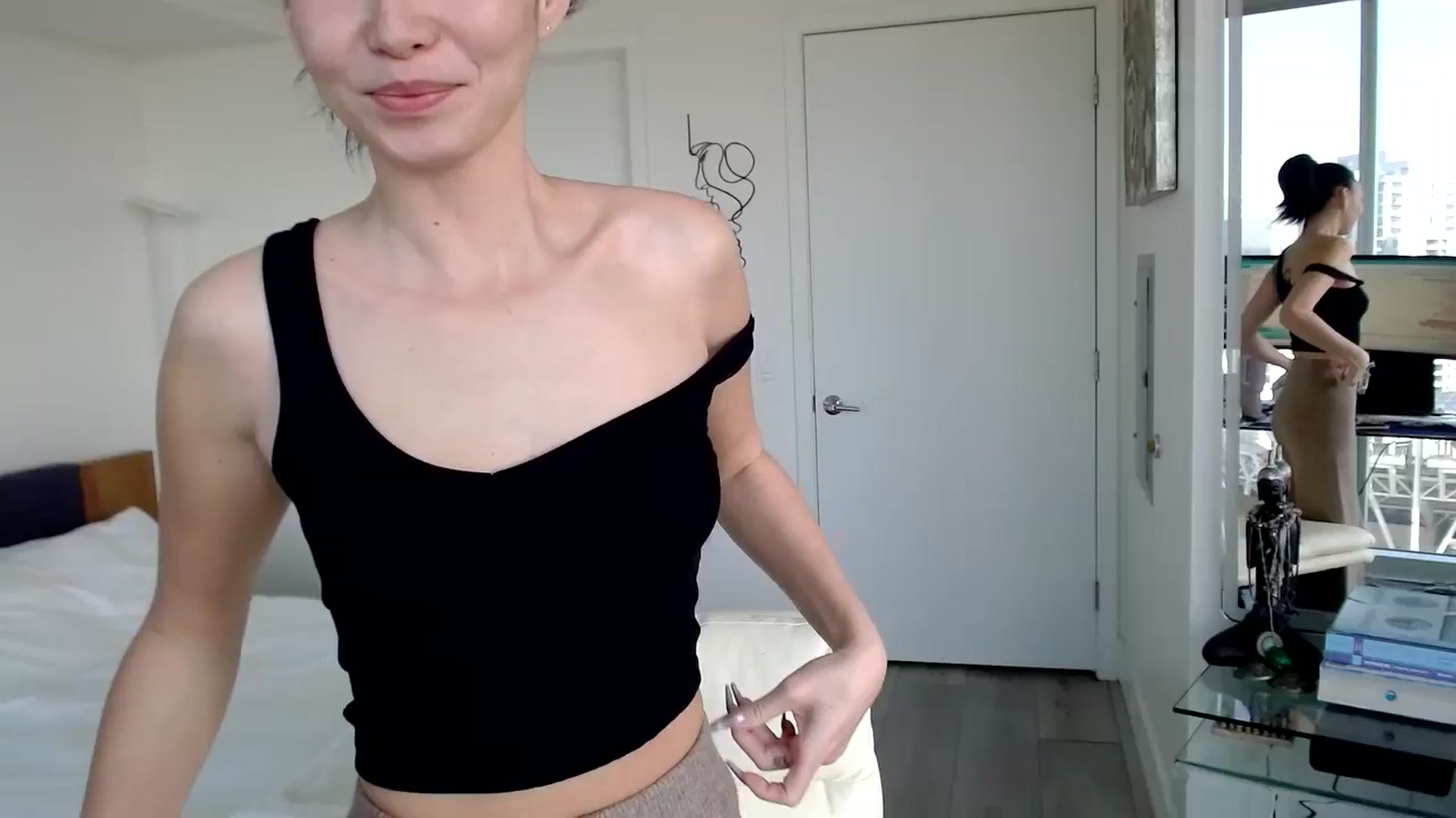 Gallery image thumbnail from BitcoinB00M's myfreecams stream on, 01/20/2025, 21:25 image 15 of 20