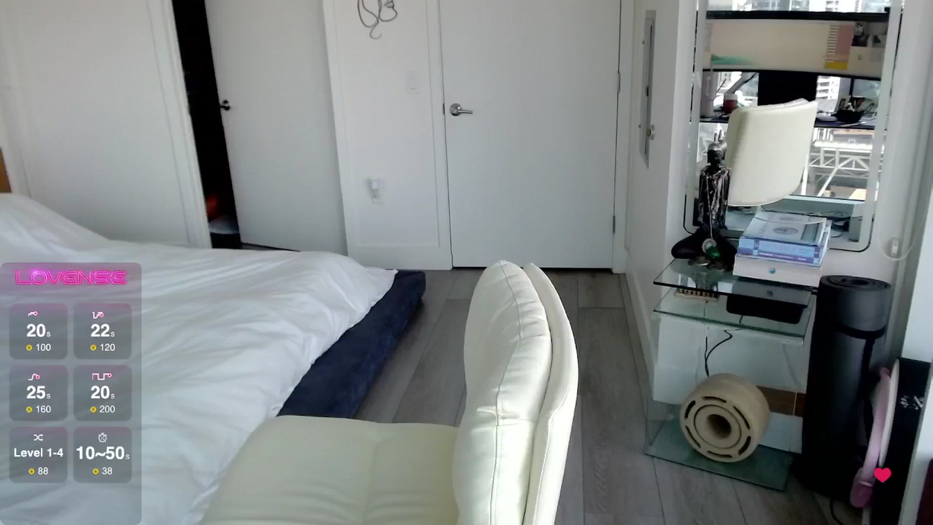 Gallery image thumbnail from BitcoinB00M's myfreecams stream on, 01/24/2025, 21:18 image 15 of 20