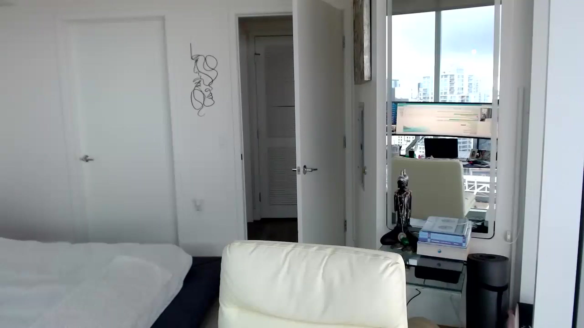 Gallery image thumbnail from BitcoinB00M's myfreecams stream on, 01/25/2025, 21:51 image 15 of 20