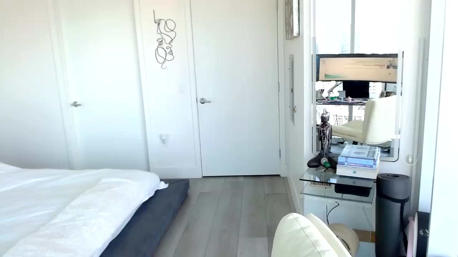 Gallery image thumbnail from BitcoinB00M's myfreecams stream on, 01/29/2025, 20:37 image 20 of 20
