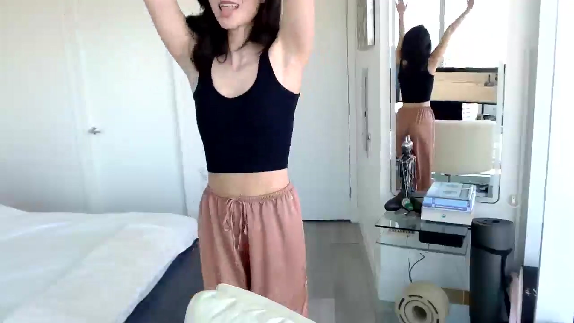 Gallery image thumbnail from BitcoinB00M's myfreecams stream on, 01/29/2025, 20:37 image 17 of 20