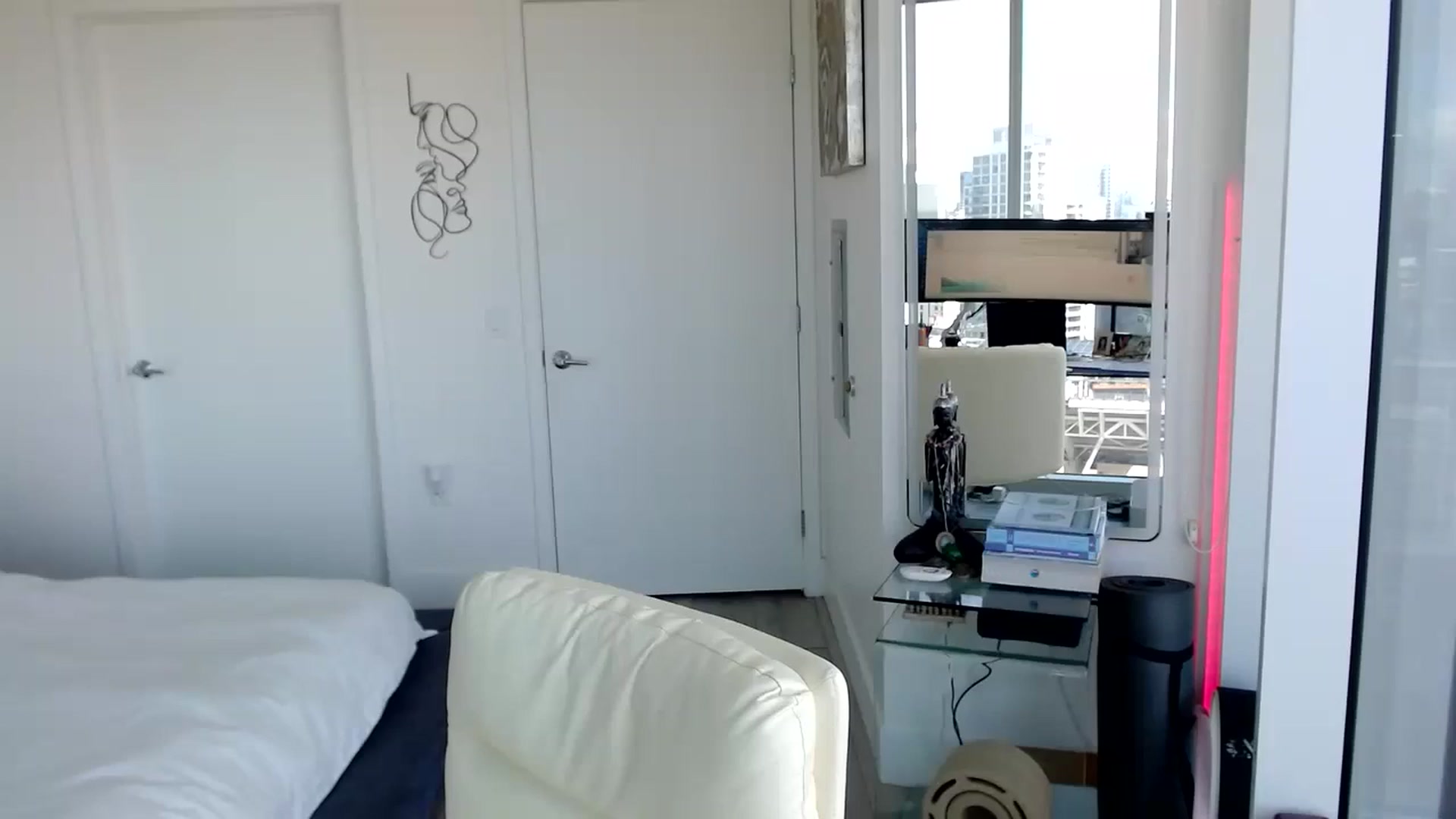 Gallery image thumbnail from BitcoinB00M's myfreecams stream on, 02/06/2025, 22:26 image 4 of 20