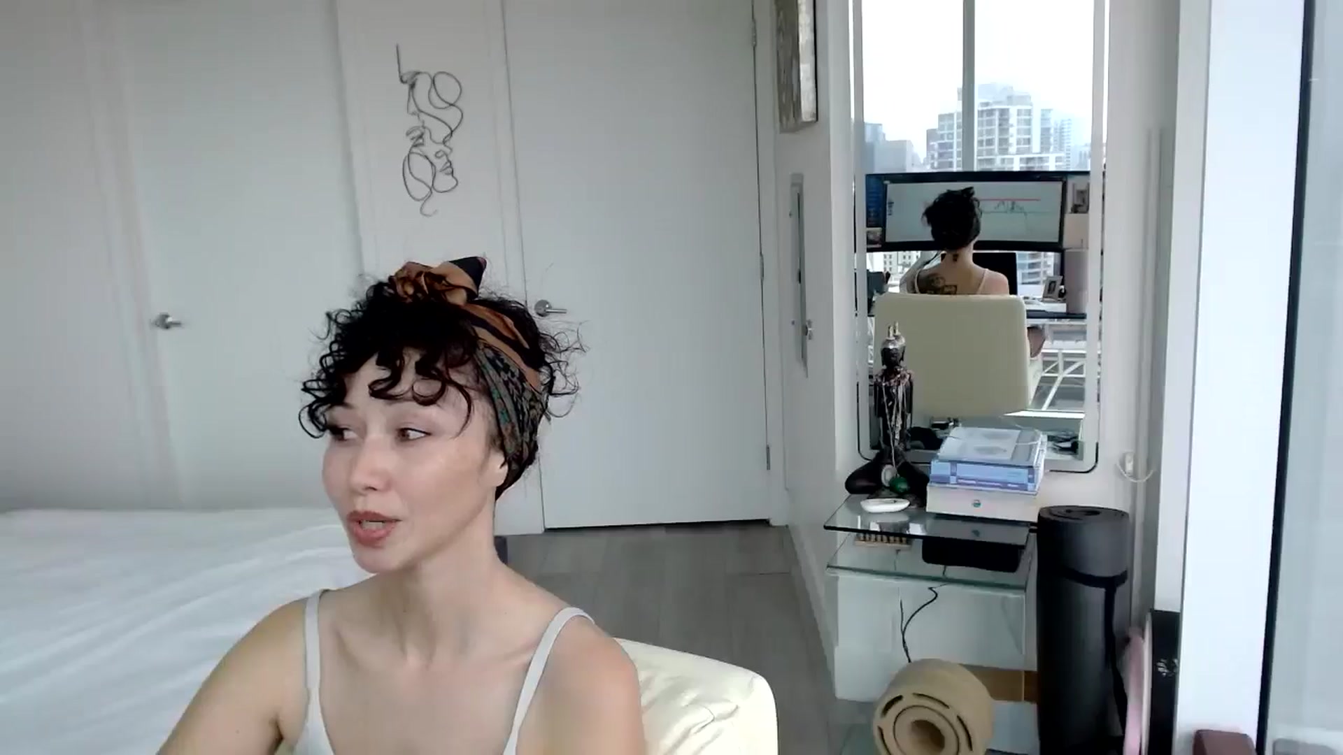 Gallery image thumbnail from BitcoinB00M's myfreecams stream on, 02/13/2025, 21:12 image 14 of 20