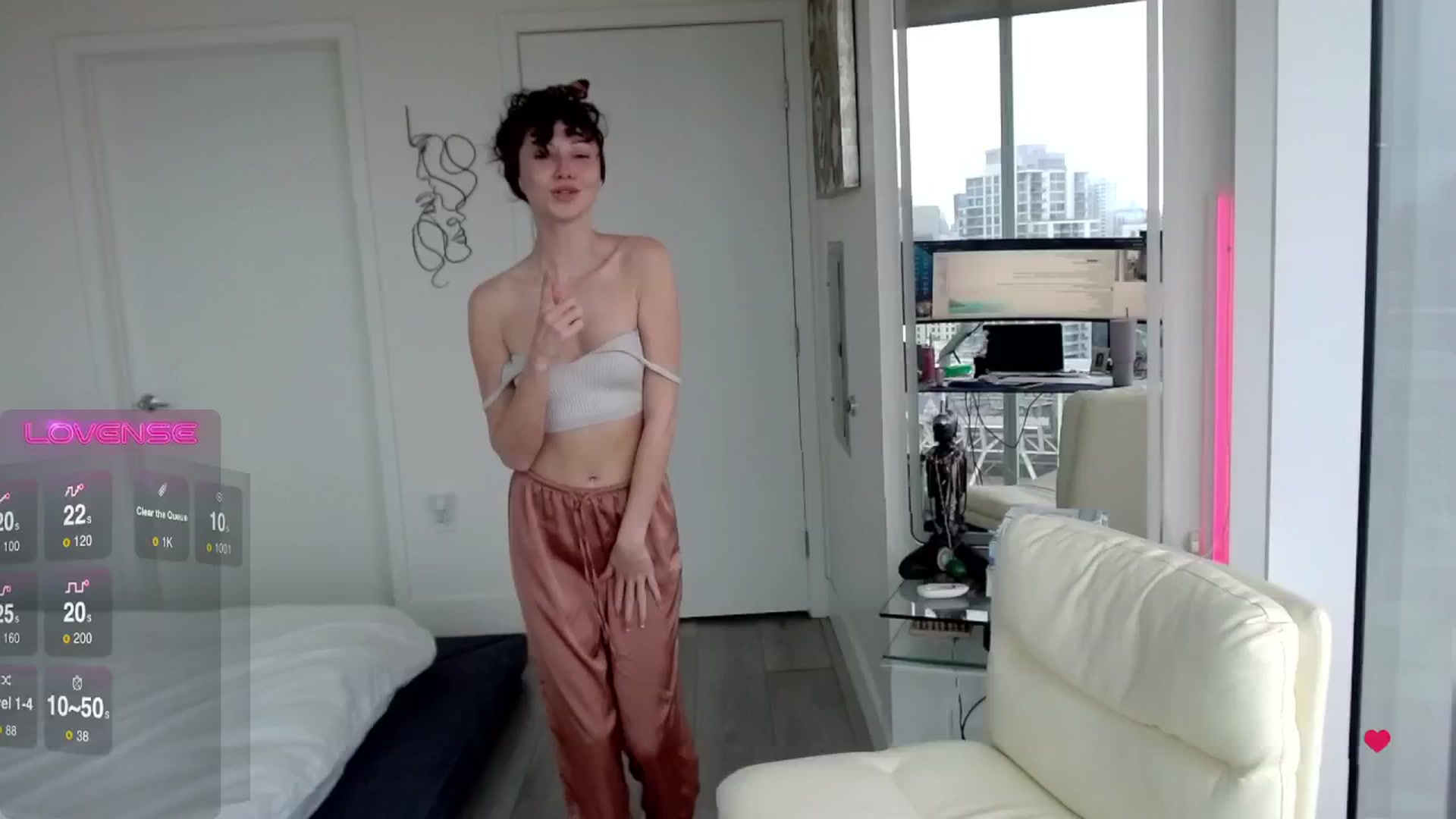 Gallery image thumbnail from BitcoinB00M's myfreecams stream on, 02/13/2025, 21:57 image 17 of 20