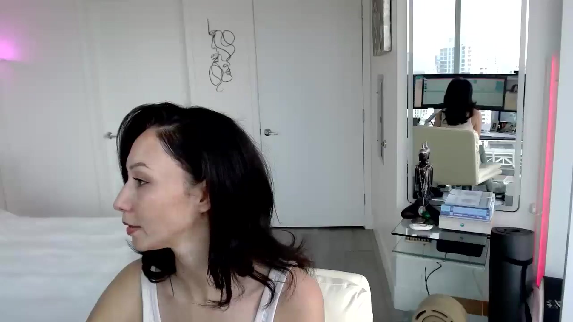 Gallery image thumbnail from BitcoinB00M's myfreecams stream on, 02/14/2025, 21:47 image 2 of 20
