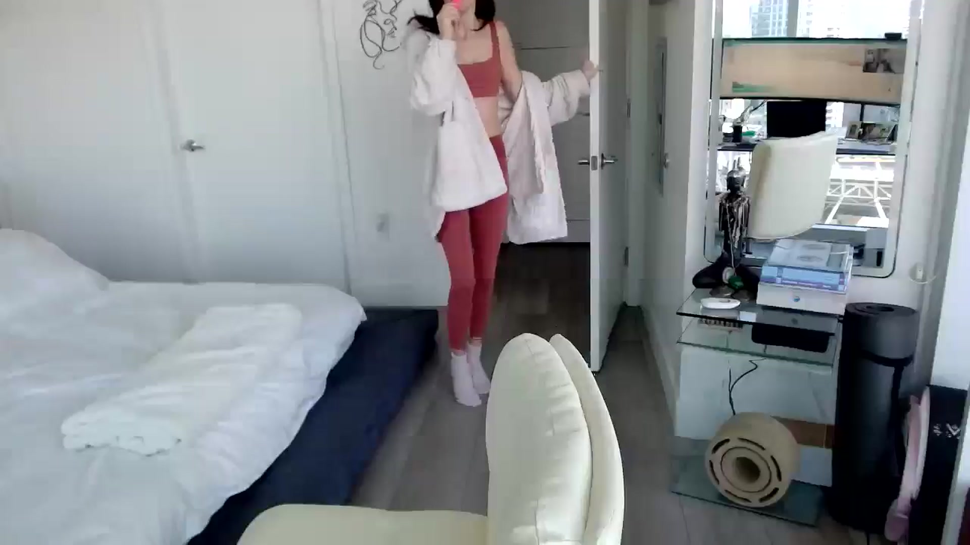 Gallery image thumbnail from BitcoinB00M's myfreecams stream on, 02/17/2025, 21:41 image 4 of 20