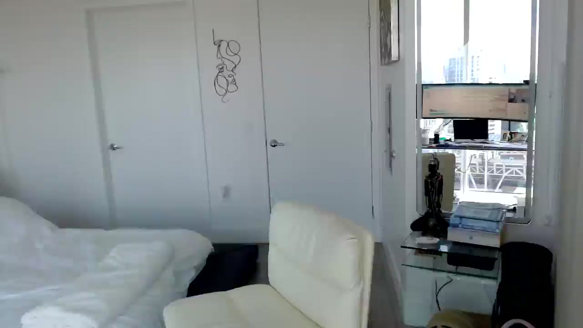 Gallery image thumbnail from BitcoinB00M's myfreecams stream on, 02/17/2025, 21:41 image 17 of 20