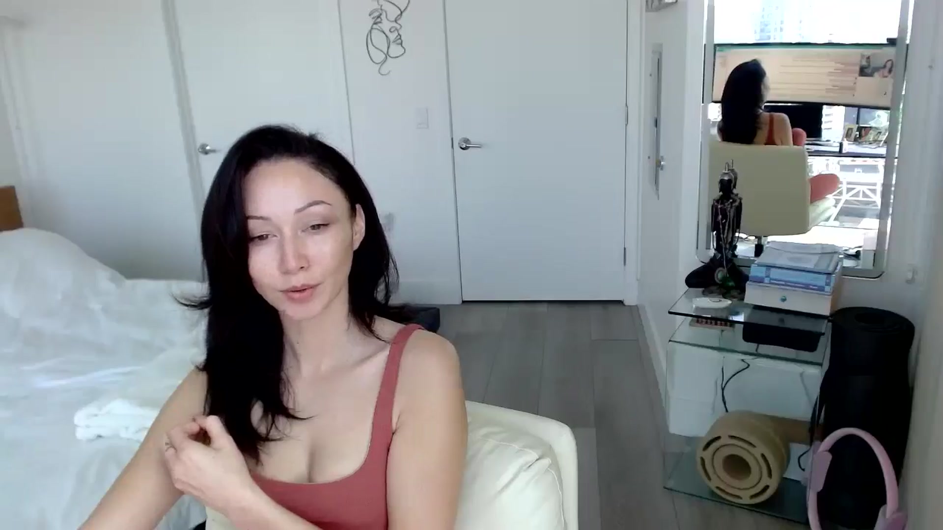 Gallery image thumbnail from BitcoinB00M's myfreecams stream on, 02/17/2025, 21:41 image 16 of 20