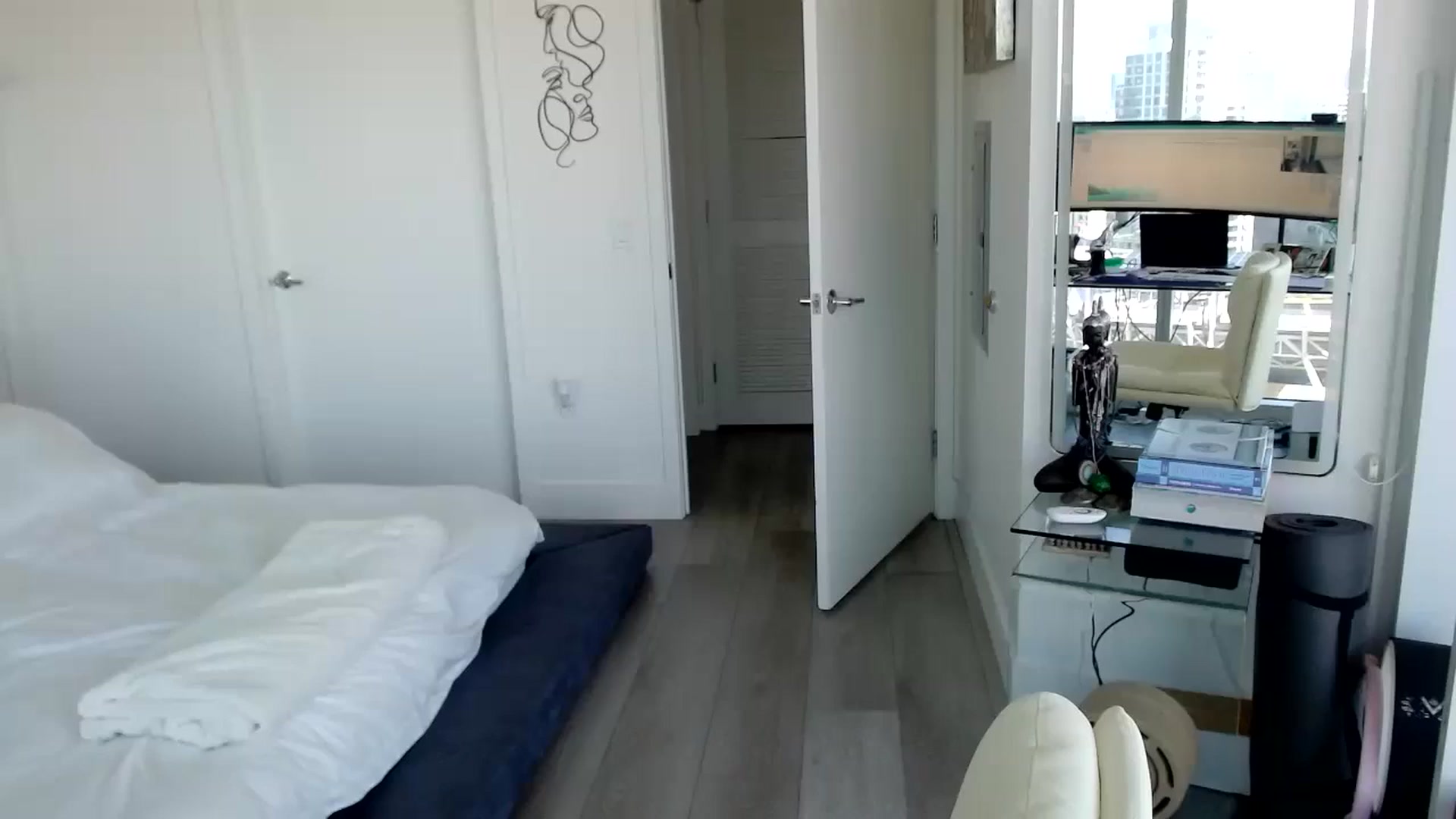 Gallery image thumbnail from BitcoinB00M's myfreecams stream on, 02/17/2025, 21:41 image 1 of 20