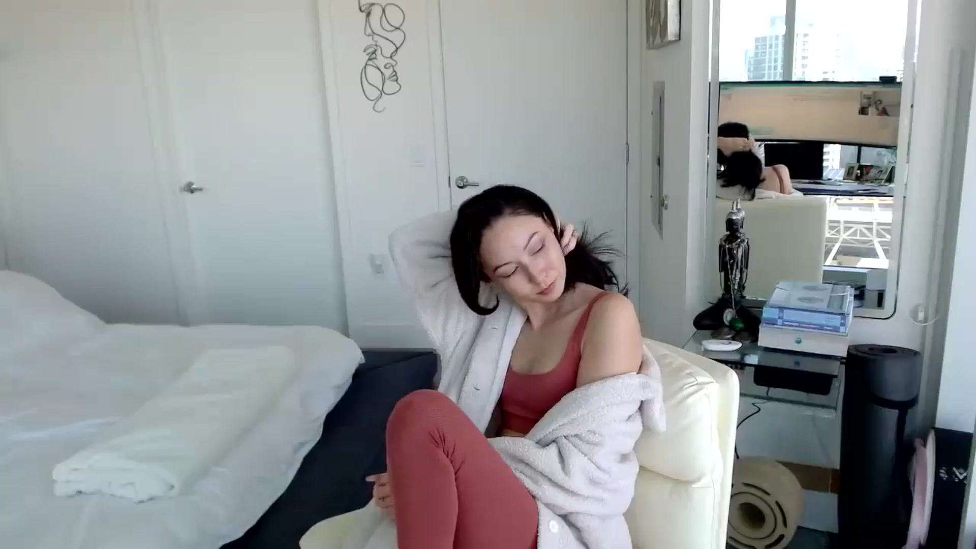 Gallery image thumbnail from BitcoinB00M's myfreecams stream on, 02/17/2025, 21:41 image 2 of 20