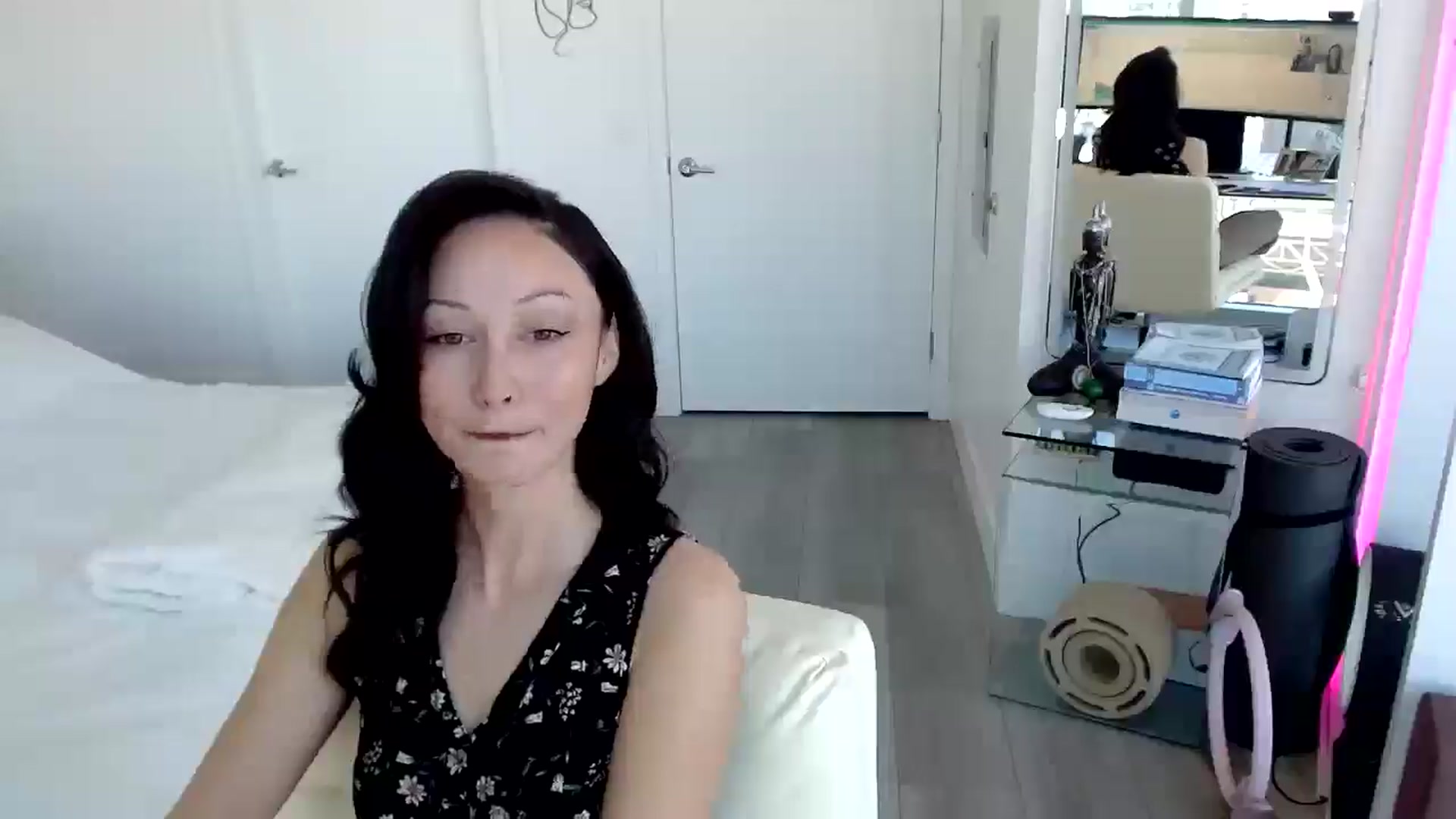 Gallery image thumbnail from BitcoinB00M's myfreecams stream on, 02/22/2025, 20:13 image 2 of 20