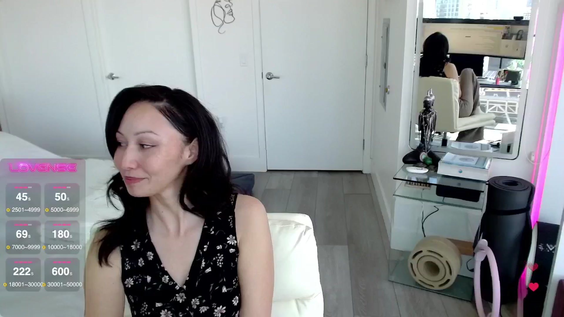 Gallery image thumbnail from BitcoinB00M's myfreecams stream on, 02/22/2025, 21:25 image 19 of 20