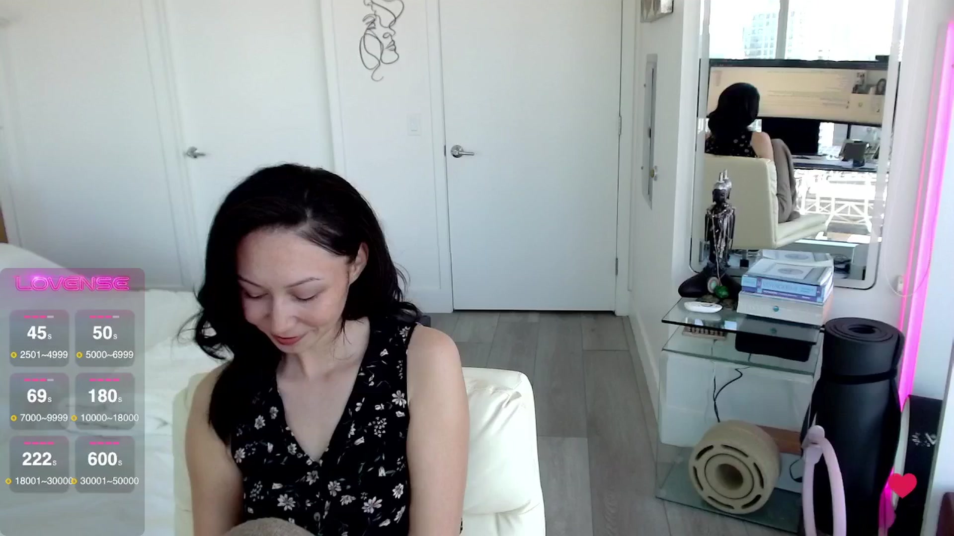 Gallery image thumbnail from BitcoinB00M's myfreecams stream on, 02/22/2025, 21:25 image 2 of 20