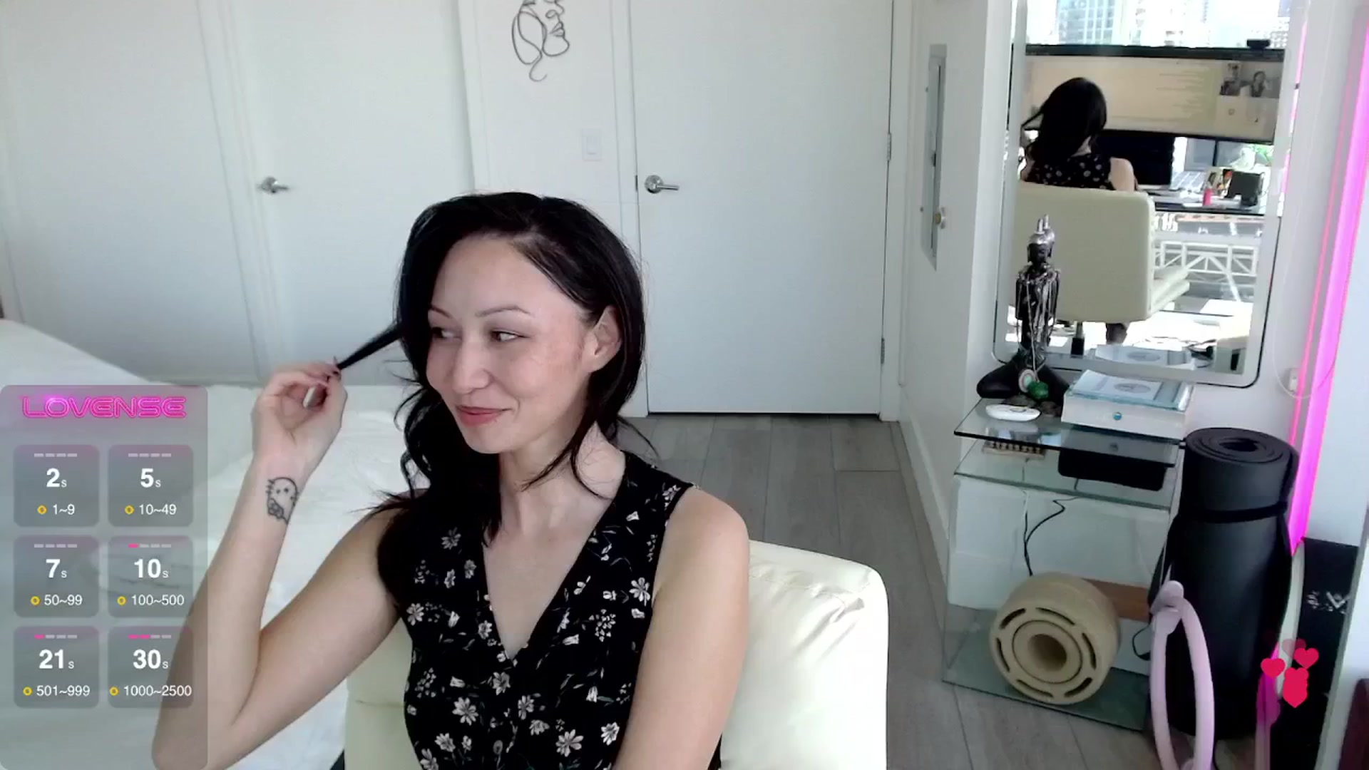 Gallery image thumbnail from BitcoinB00M's myfreecams stream on, 02/22/2025, 21:52 image 1 of 20