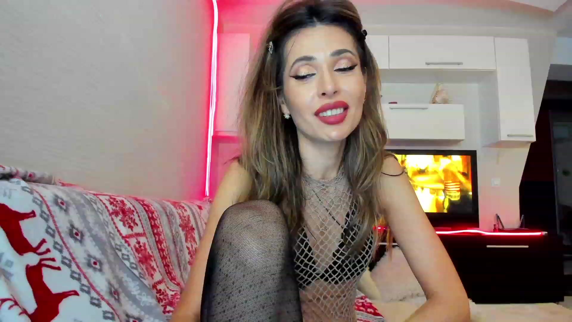 Gallery image thumbnail from BiteMeAmTasty's myfreecams stream on, 05/24/2023, 24:01 image 7 of 20