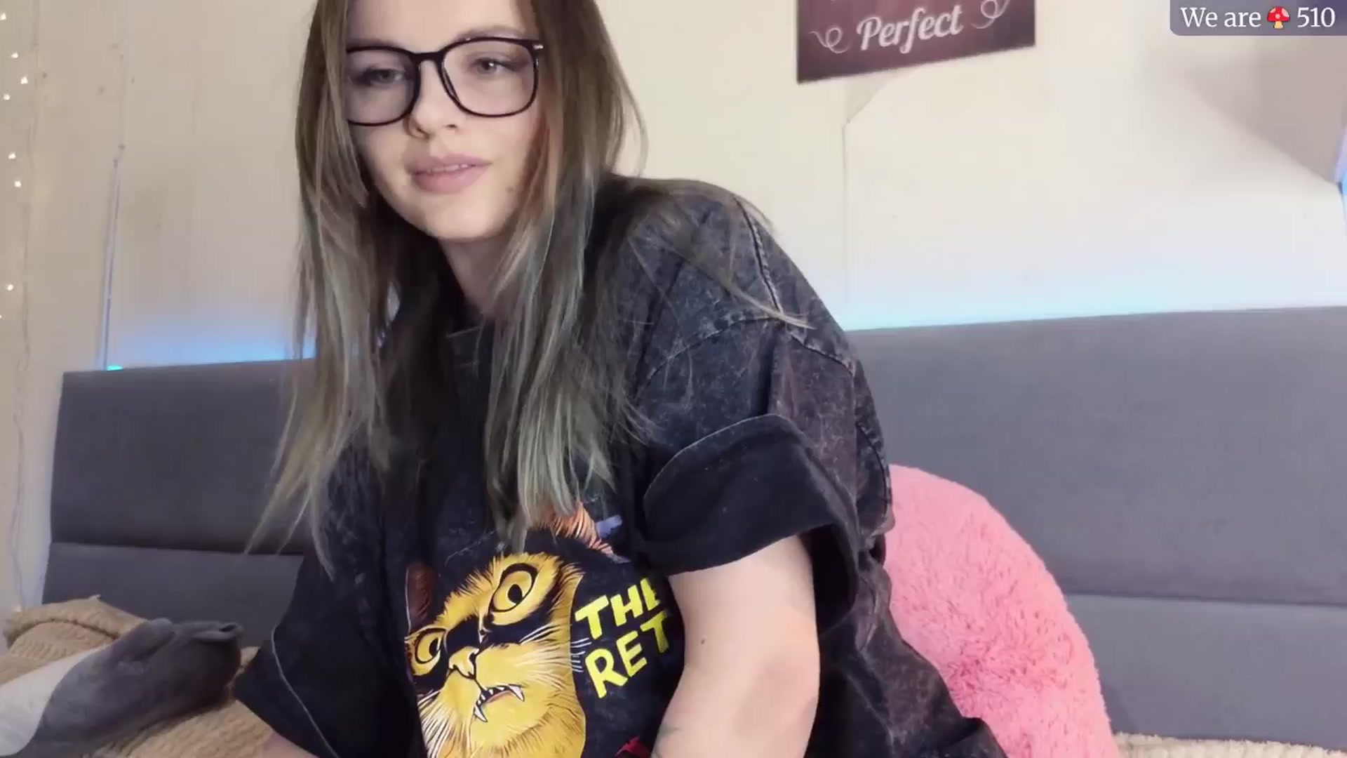 Gallery image thumbnail from BiteTheSweet's myfreecams stream on, 04/07/2025, 20:01 image 1 of 20