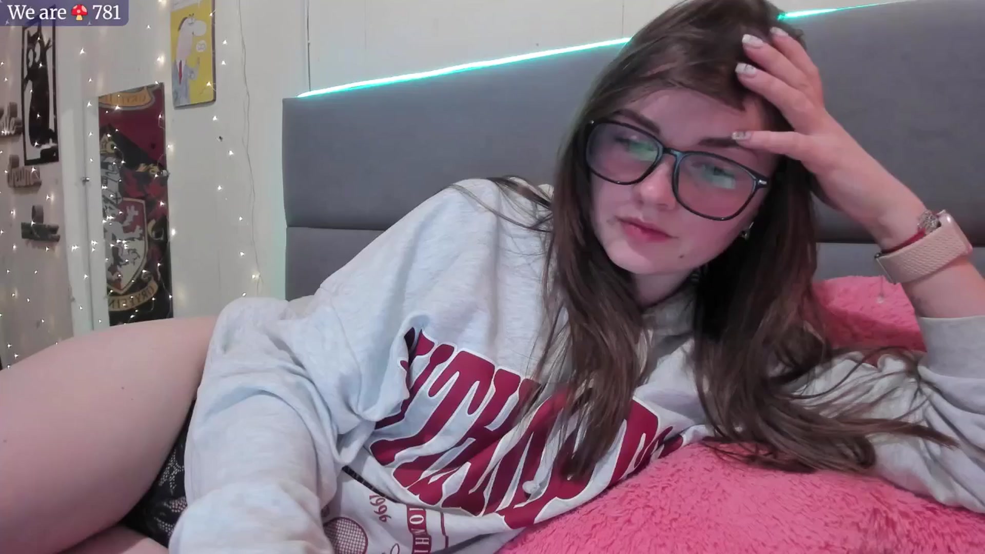 Gallery image thumbnail from BiteTheSweet's myfreecams stream on, 04/18/2025, 15:35 image 18 of 20
