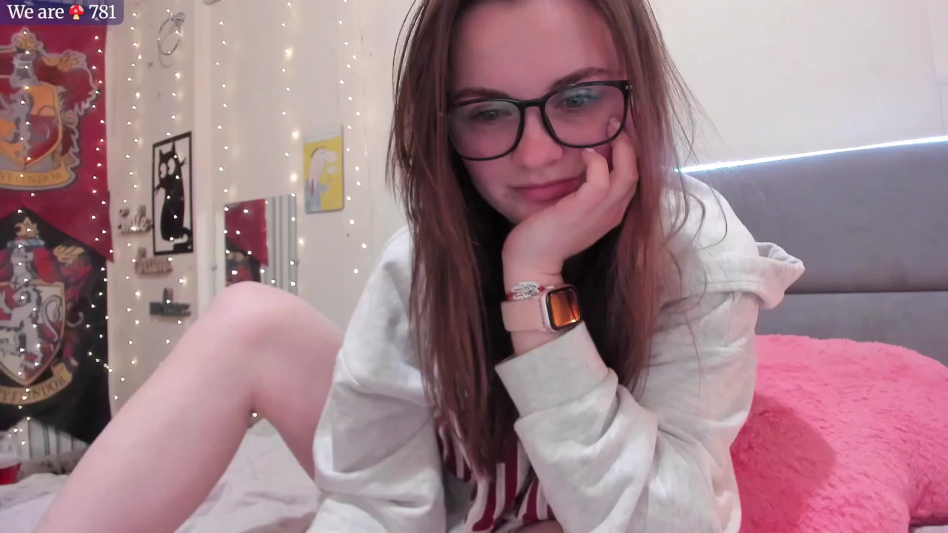 Gallery image thumbnail from BiteTheSweet's myfreecams stream on, 04/18/2025, 15:35 image 10 of 20