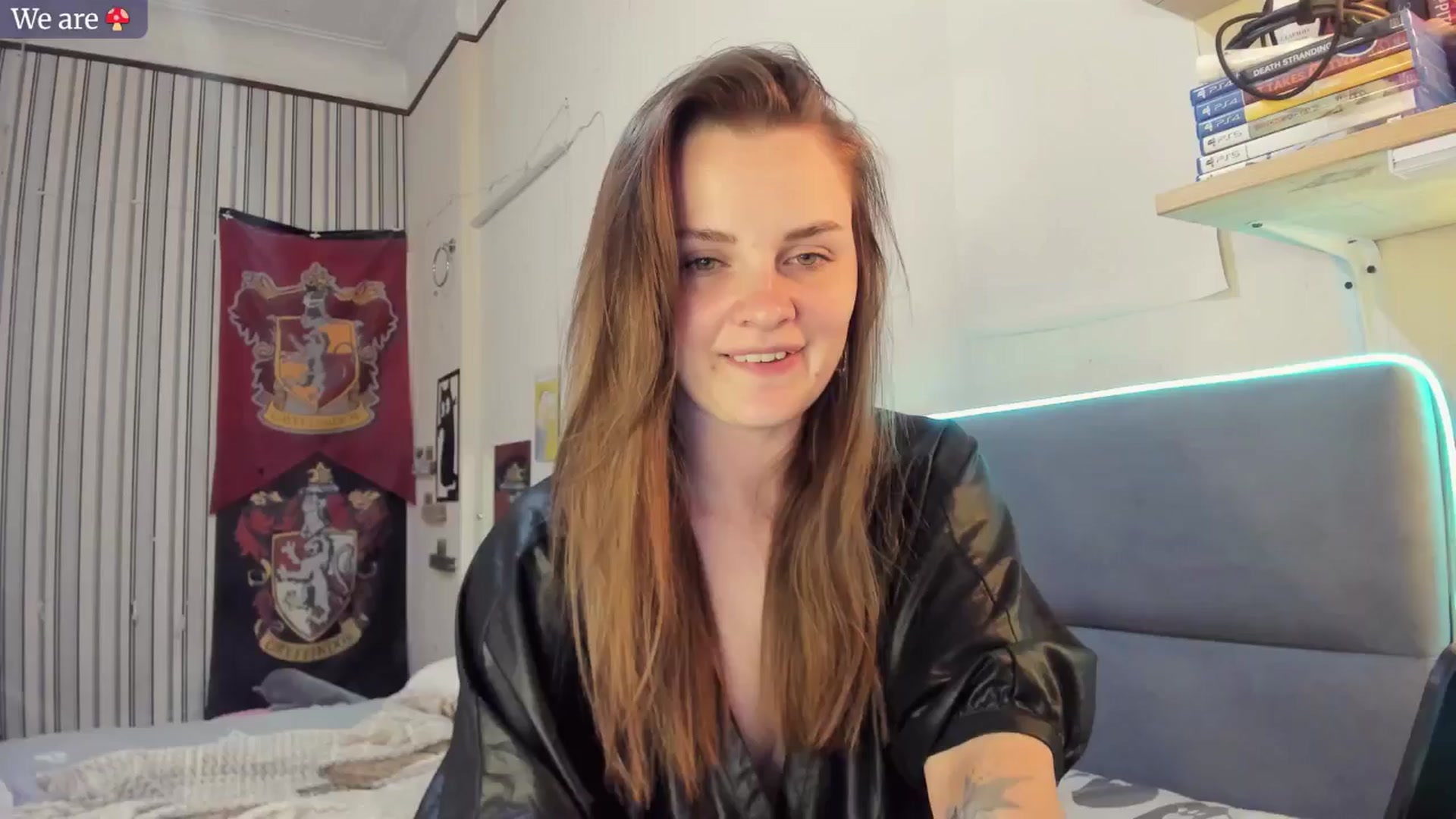 Gallery image thumbnail from BiteTheSweet's myfreecams stream on, 05/01/2025, 14:16 image 4 of 20