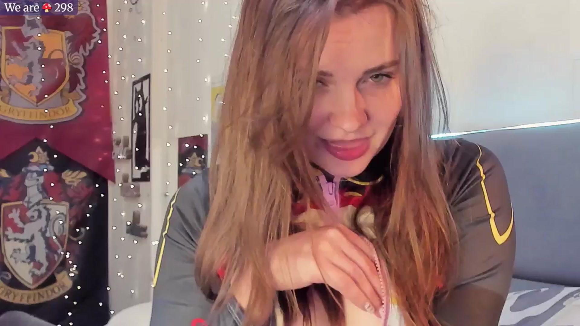 Gallery image thumbnail from BiteTheSweet's myfreecams stream on, 05/01/2025, 17:11 image 16 of 20