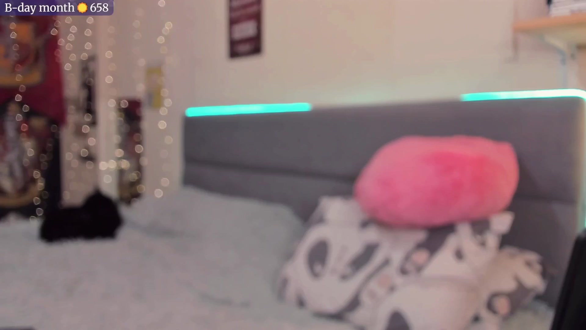 Gallery image thumbnail from BiteTheSweet's myfreecams stream on, 05/05/2025, 15:45 image 12 of 20