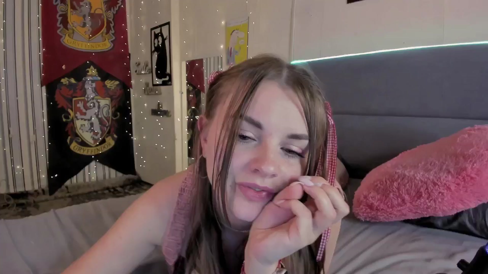 Gallery image thumbnail from BiteTheSweet's myfreecams stream on, 06/22/2025, 17:58 image 9 of 20