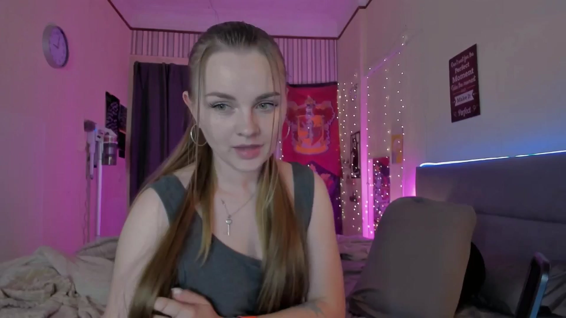 Gallery image thumbnail from BiteTheSweet's myfreecams stream on, 06/29/2025, 18:13 image 20 of 20