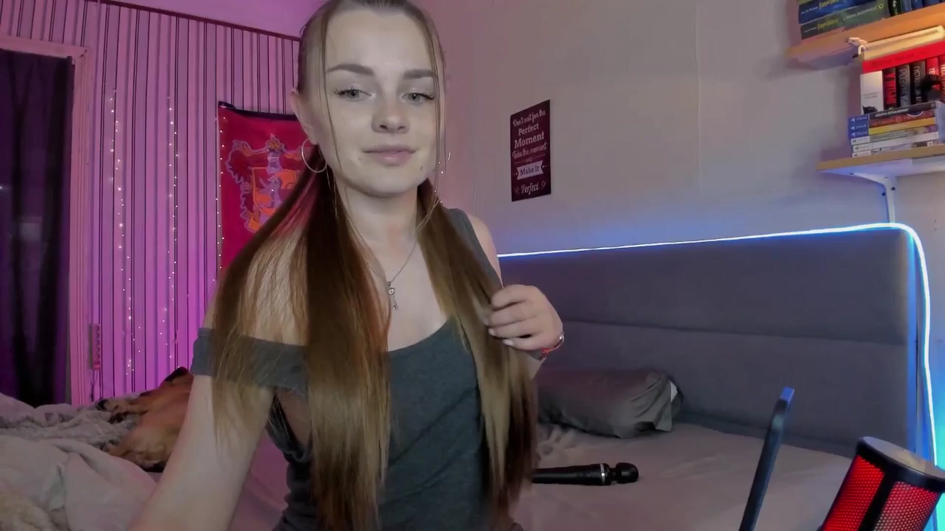 Gallery image thumbnail from BiteTheSweet's myfreecams stream on, 06/29/2025, 18:13 image 4 of 20