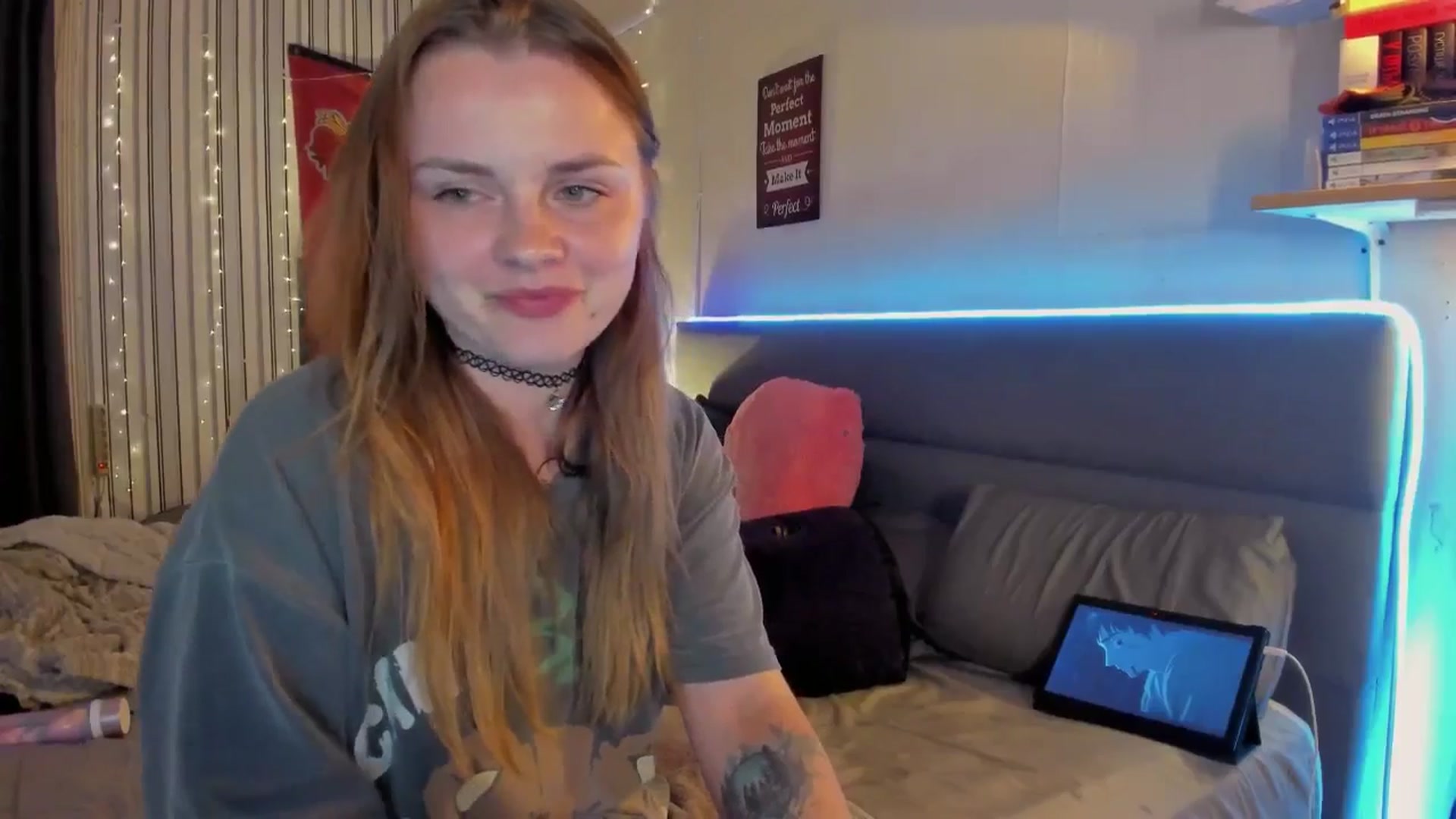 Gallery image thumbnail from BiteTheSweet's myfreecams stream on, 07/17/2025, 22:32 image 16 of 20