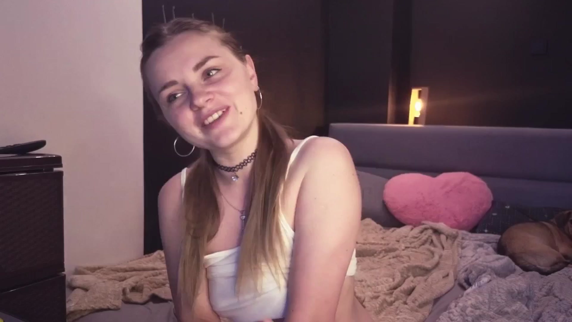 Gallery image thumbnail from BiteTheSweet's myfreecams stream on, 08/08/2025, 12:32 image 1 of 20